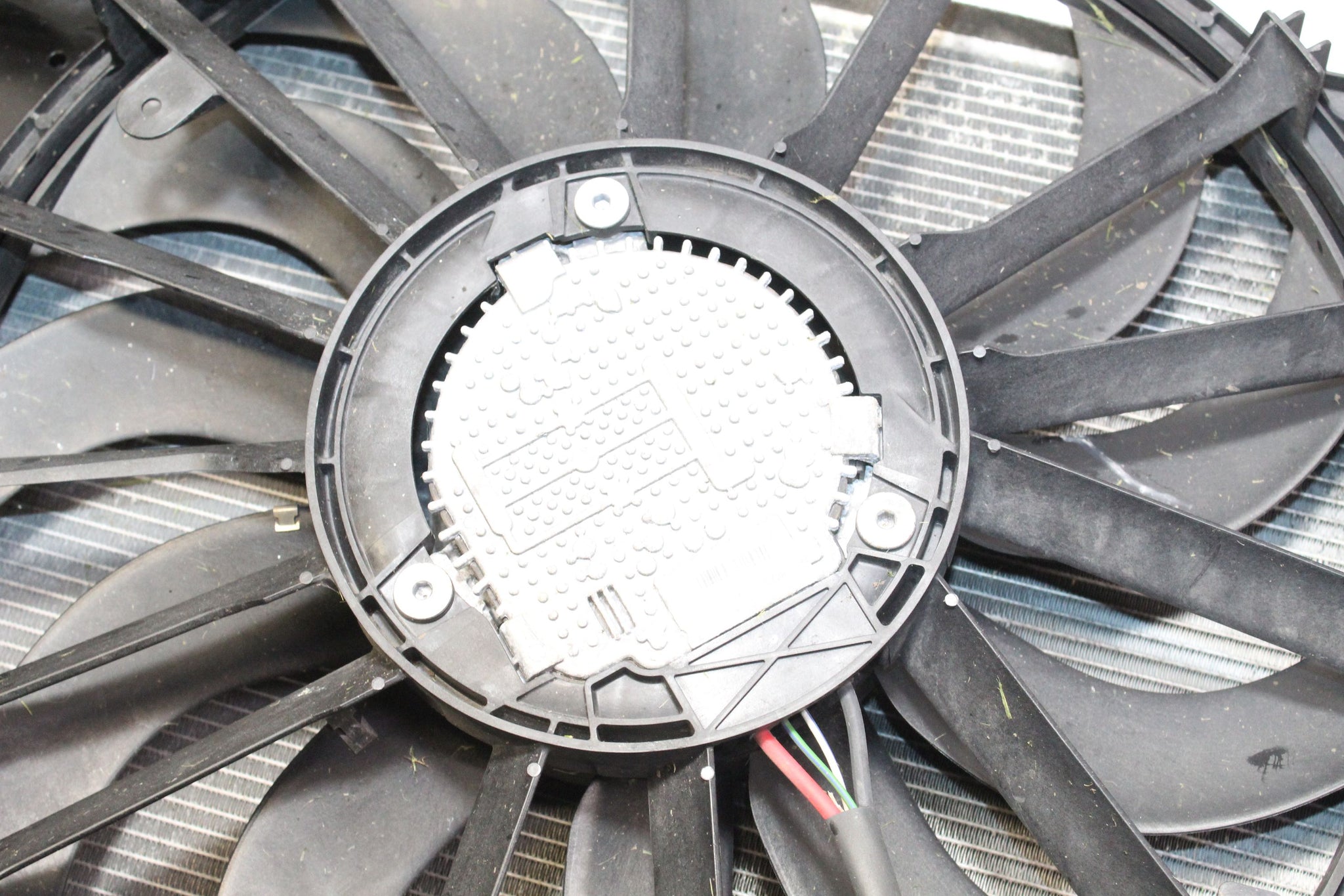2015 RANGE ROVER EVOQUE 2.0 RADIATOR PACK WITH COOLING FAN (MANUAL)