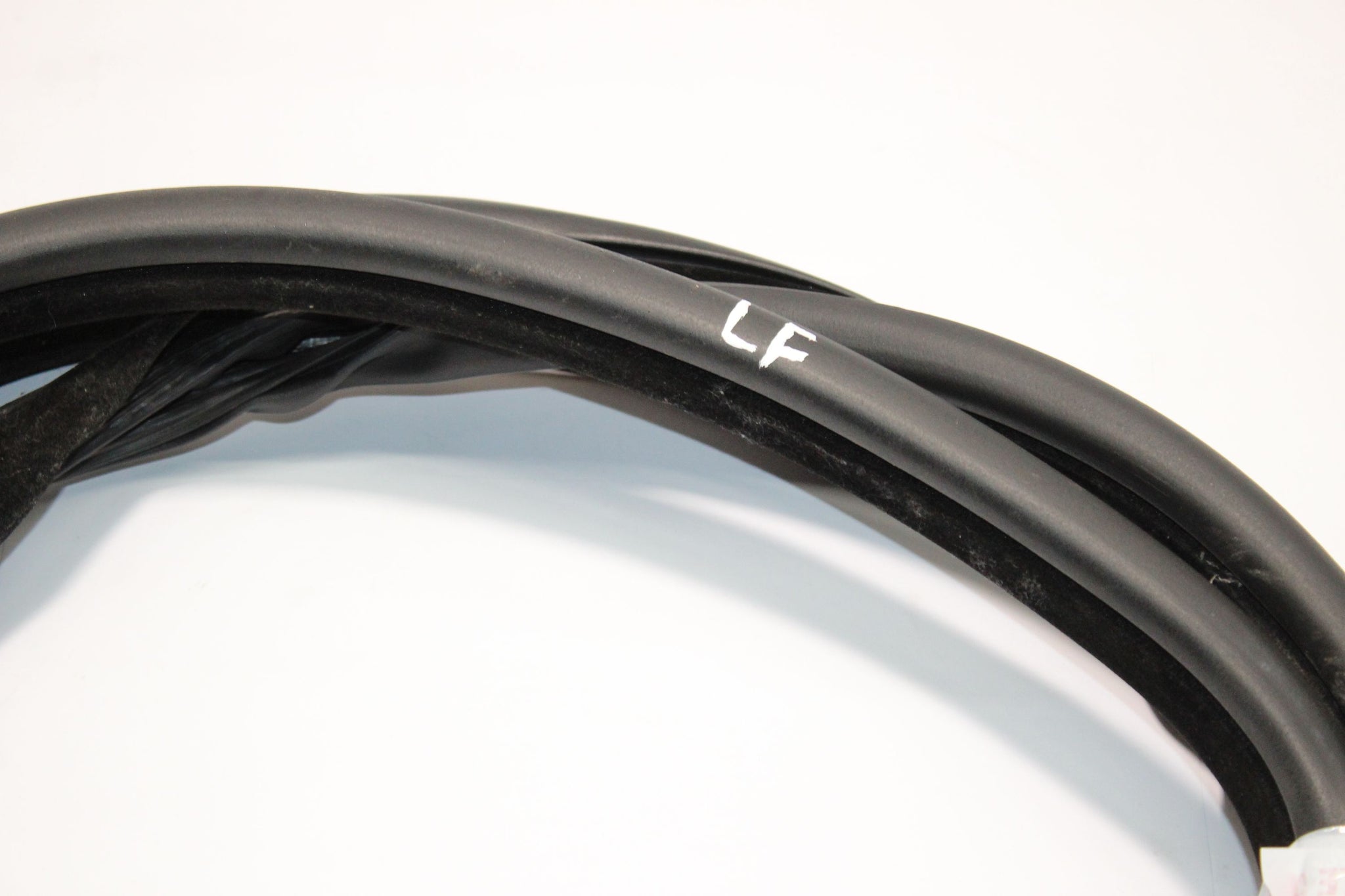2015 RANGE ROVER EVOQUE Left side Front Door Seal Rubber