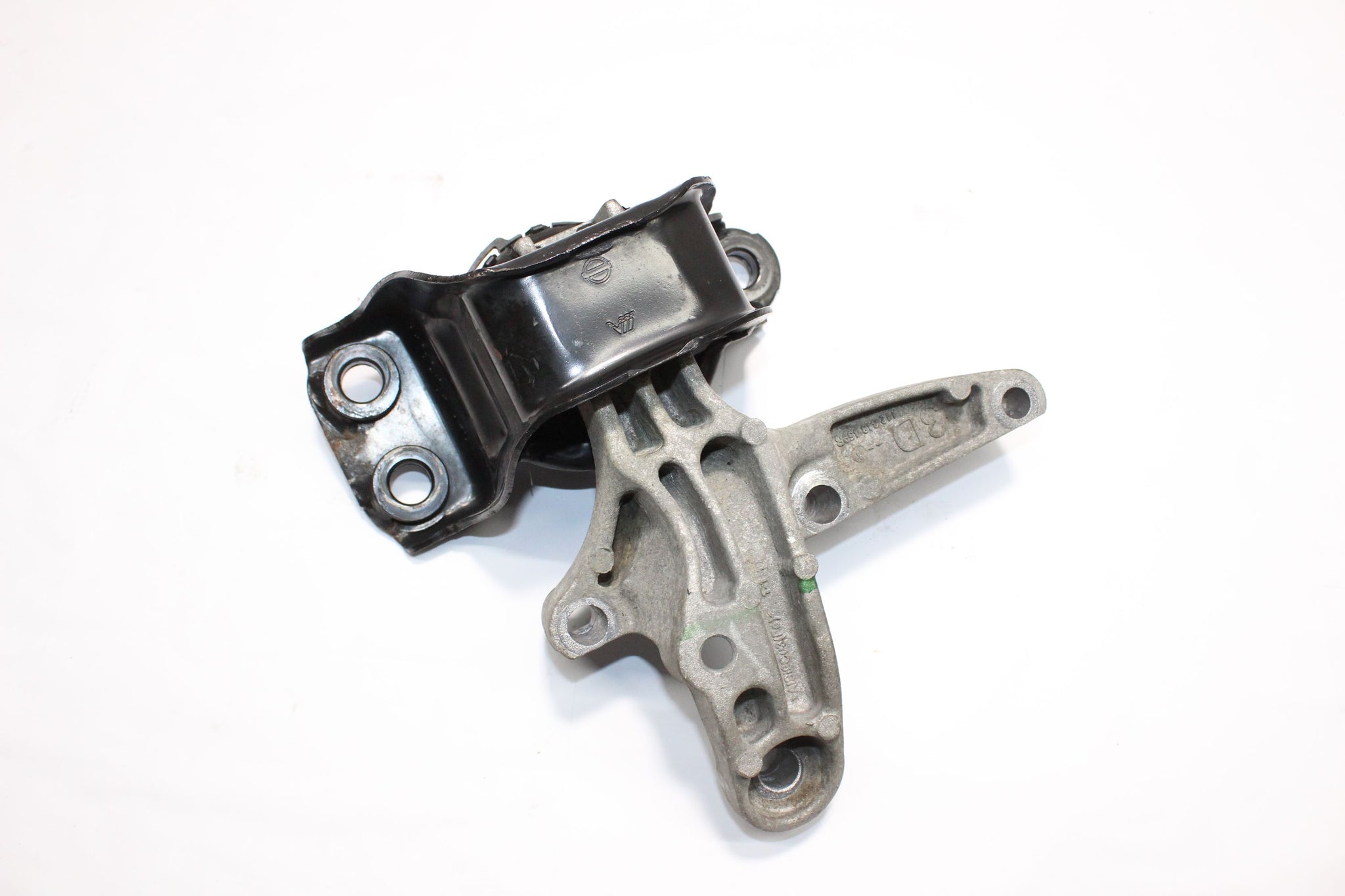 2015 NISSAN QASHQAI J11 1.5 Engine Mount with Bracket 112848459R