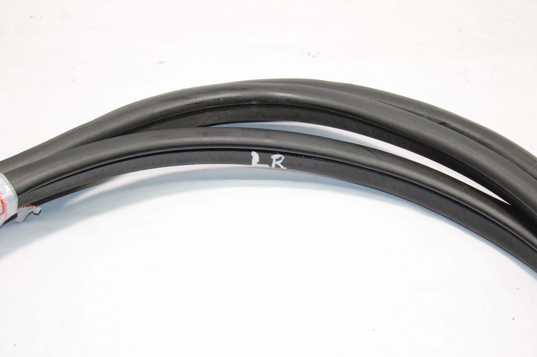 2015 NISSAN QASHQAI J11 Left side Rear Door Seal Rubber
