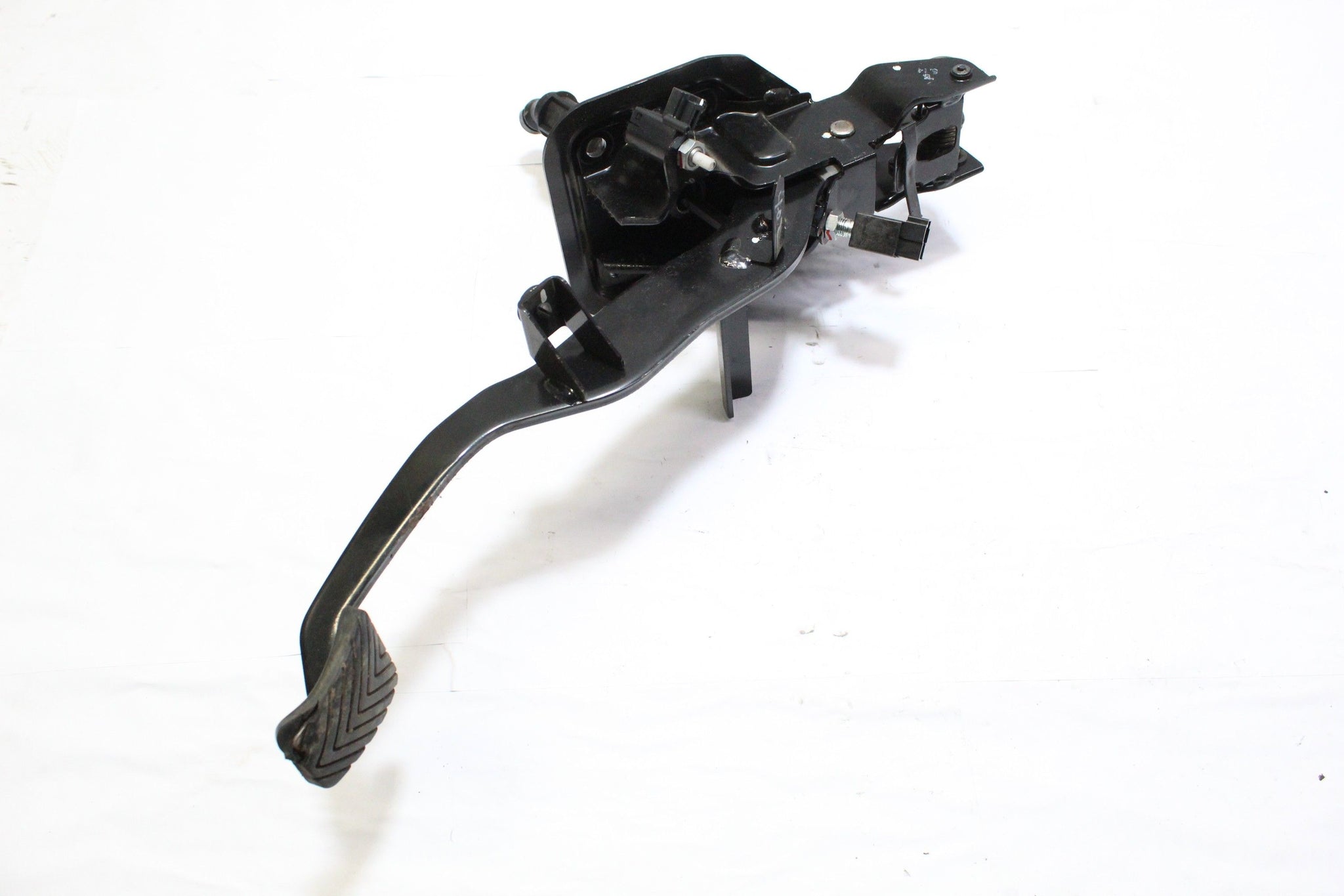 2015 MITSUBISHI ASX 1.6 Clutch Pedal