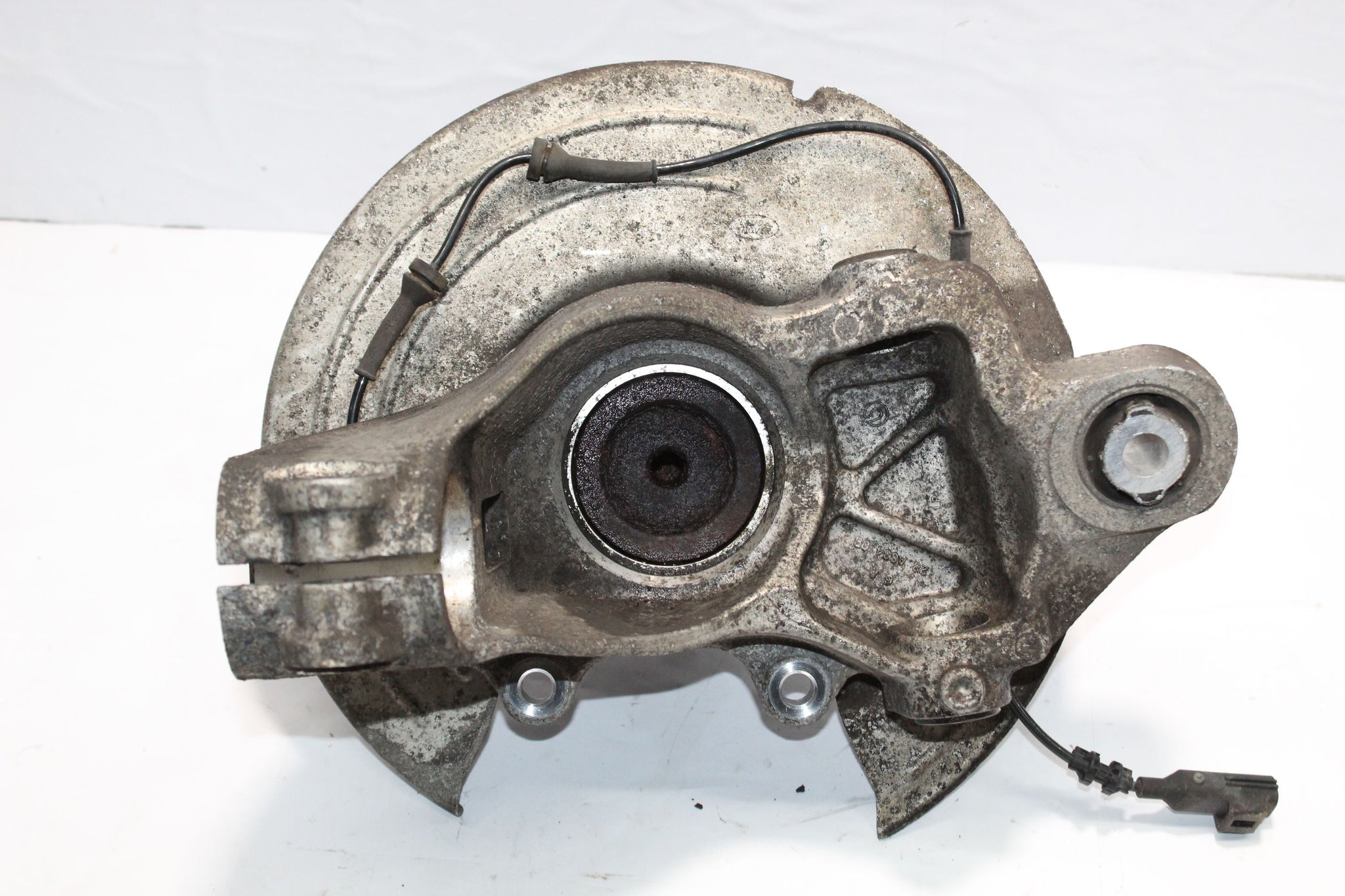 2015 RANGE ROVER EVOQUE 2.0 Left side Rear Wheel Hub