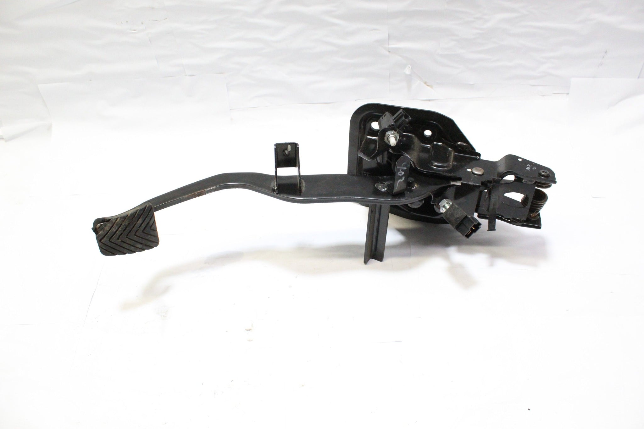 2015 MITSUBISHI ASX 1.6 Clutch Pedal