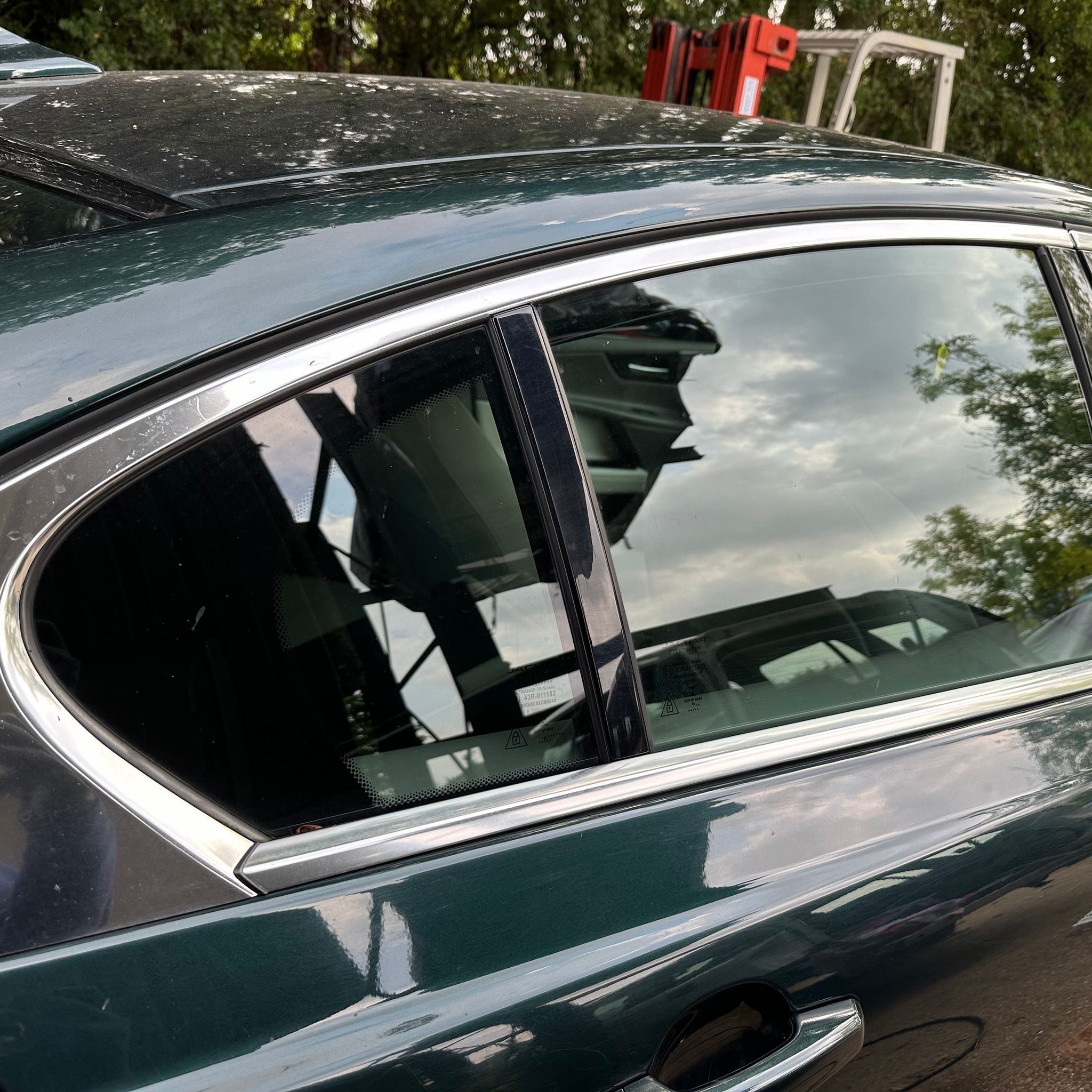2015 JAGUAR XE DRIVER SIDE REAR COMPLETE DOOR JBC1753 BRITISH RACING GREEN