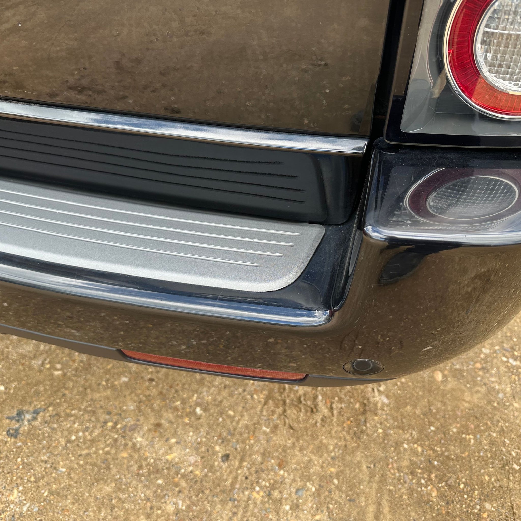 2011 RANGE ROVER VOGUE L322 COMPLETE REAR BUMPER SANTORINI BLACK