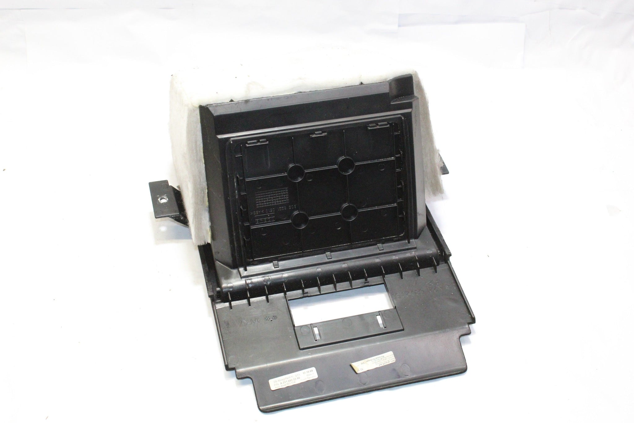 2009 MERCEDES S Class W221 Rear Seat Storage Compartment A2216802350