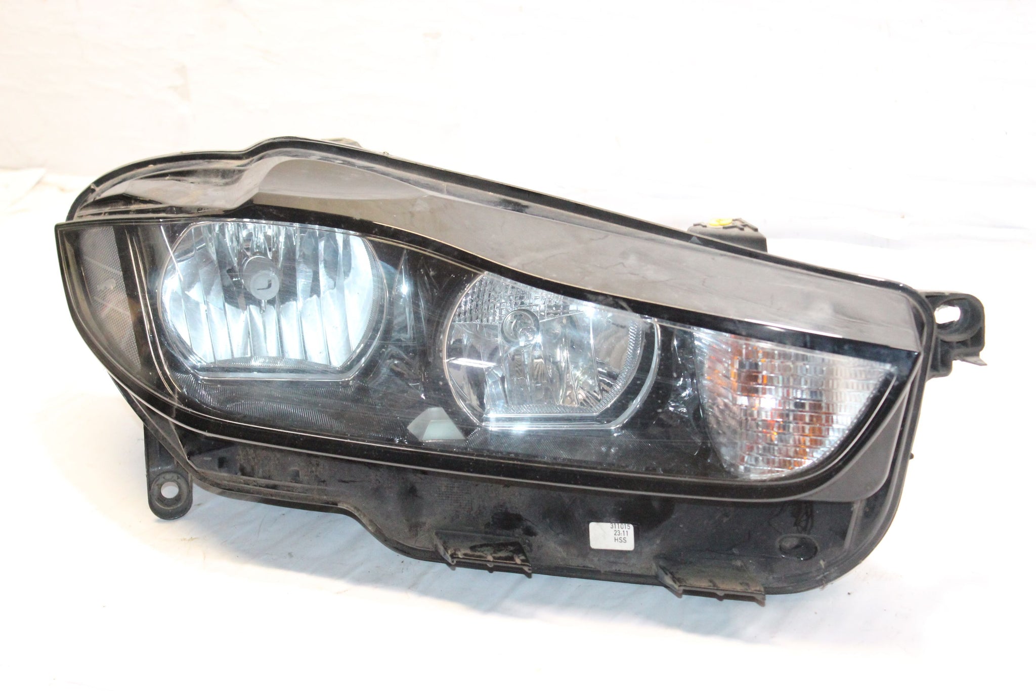 2015 JAGUAR XE Right side Front Headlight GX73-13W029-GD