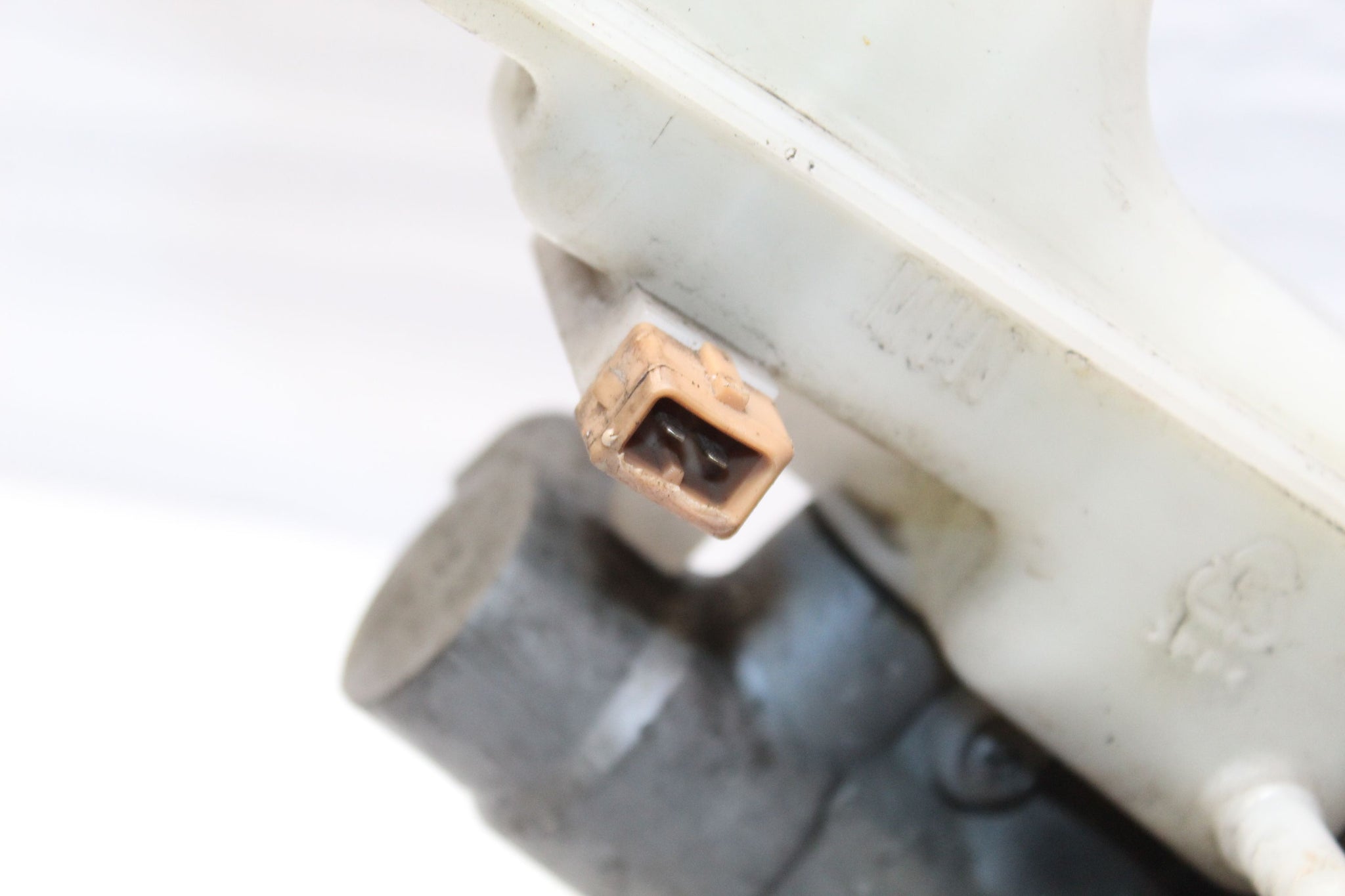 2016 SSANGYON KORANDO 2.2 Brake Servo Master Cylinder
