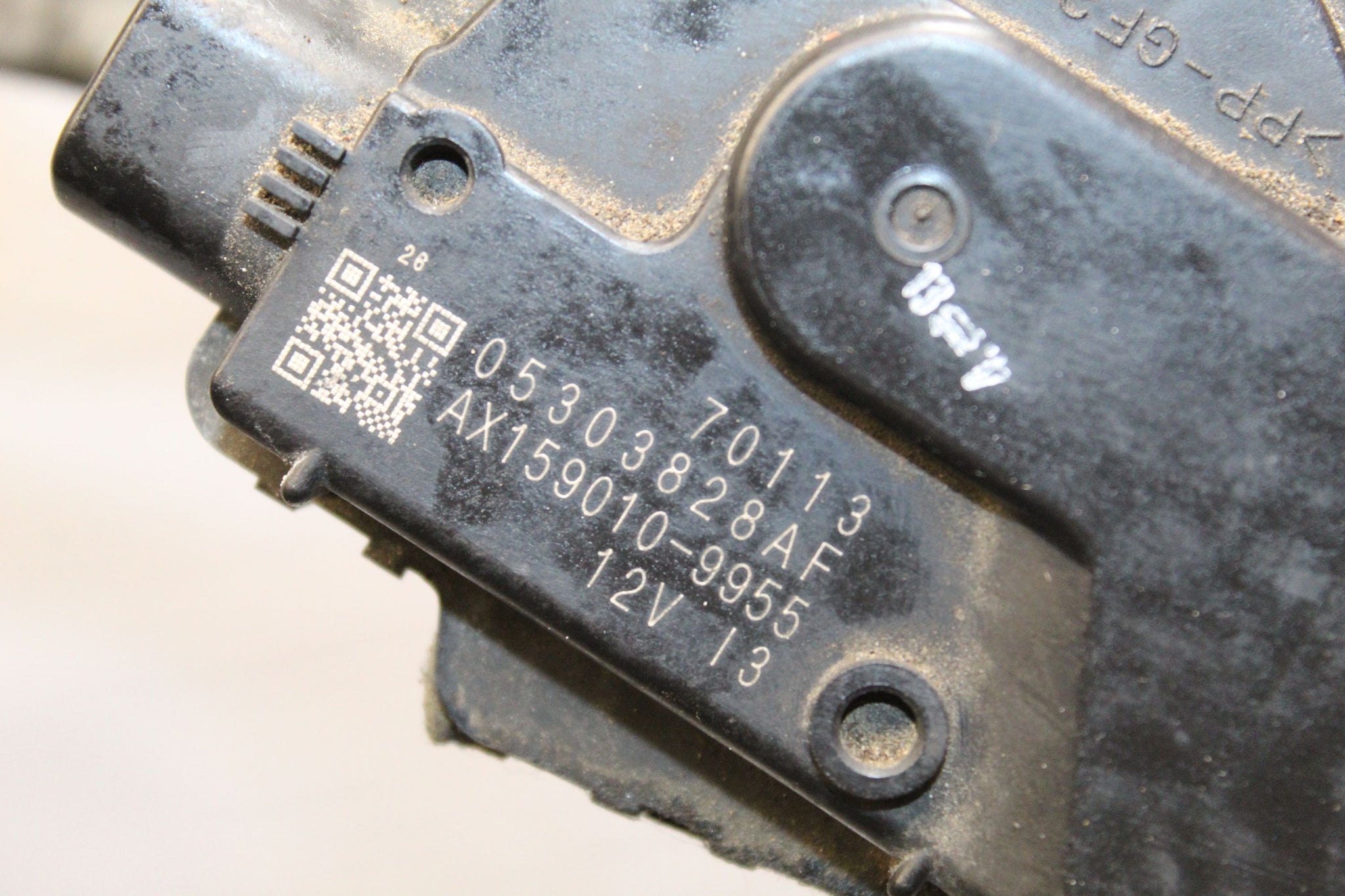 2014 JEEP COMPASS FRONT WINDSCREEN WIPER MOTOR LINKAGE 05303828AF