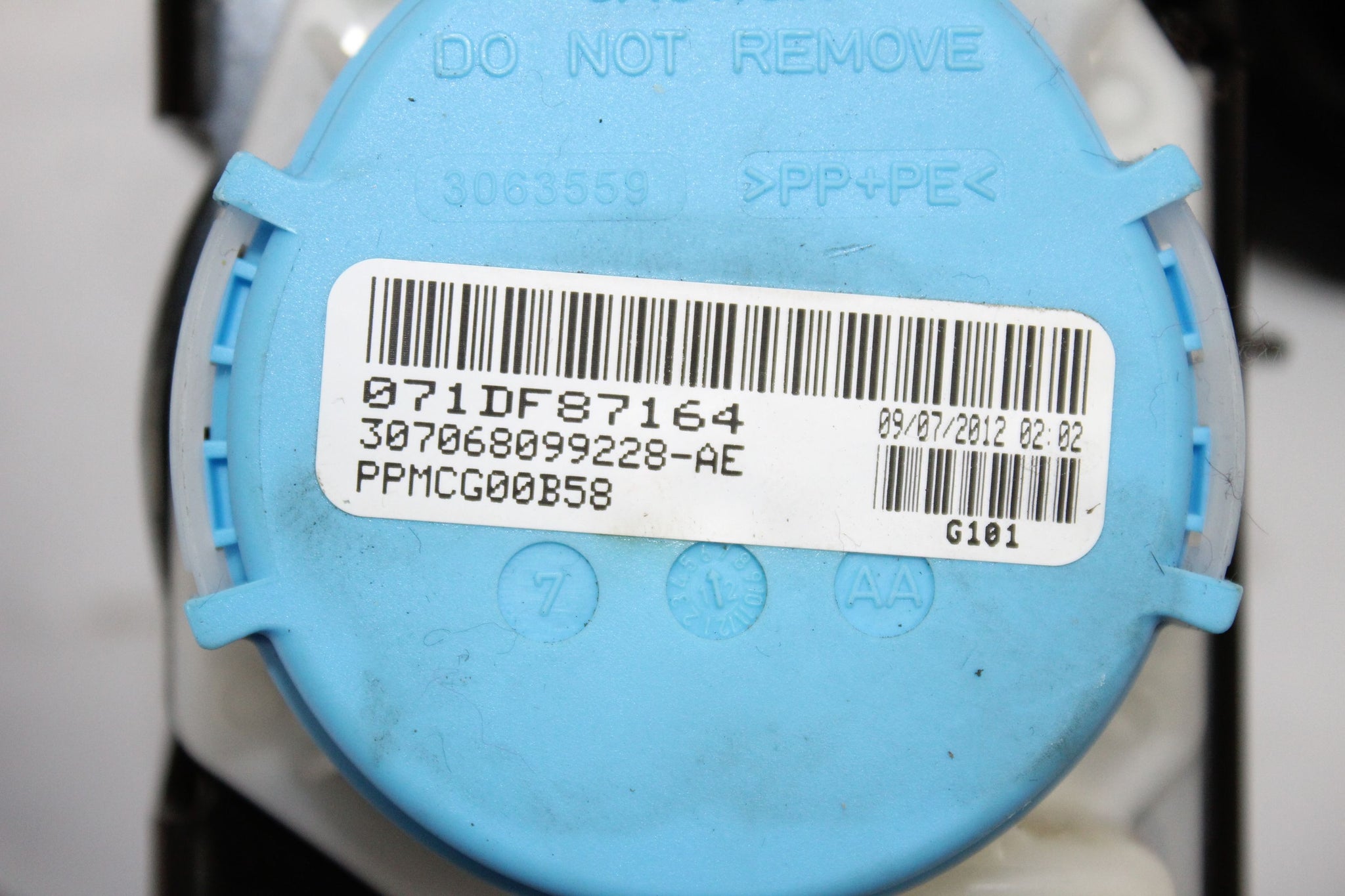 2012 MERCEDES B CLASS W246 LEFT SIDE FRONT SEAT BELT