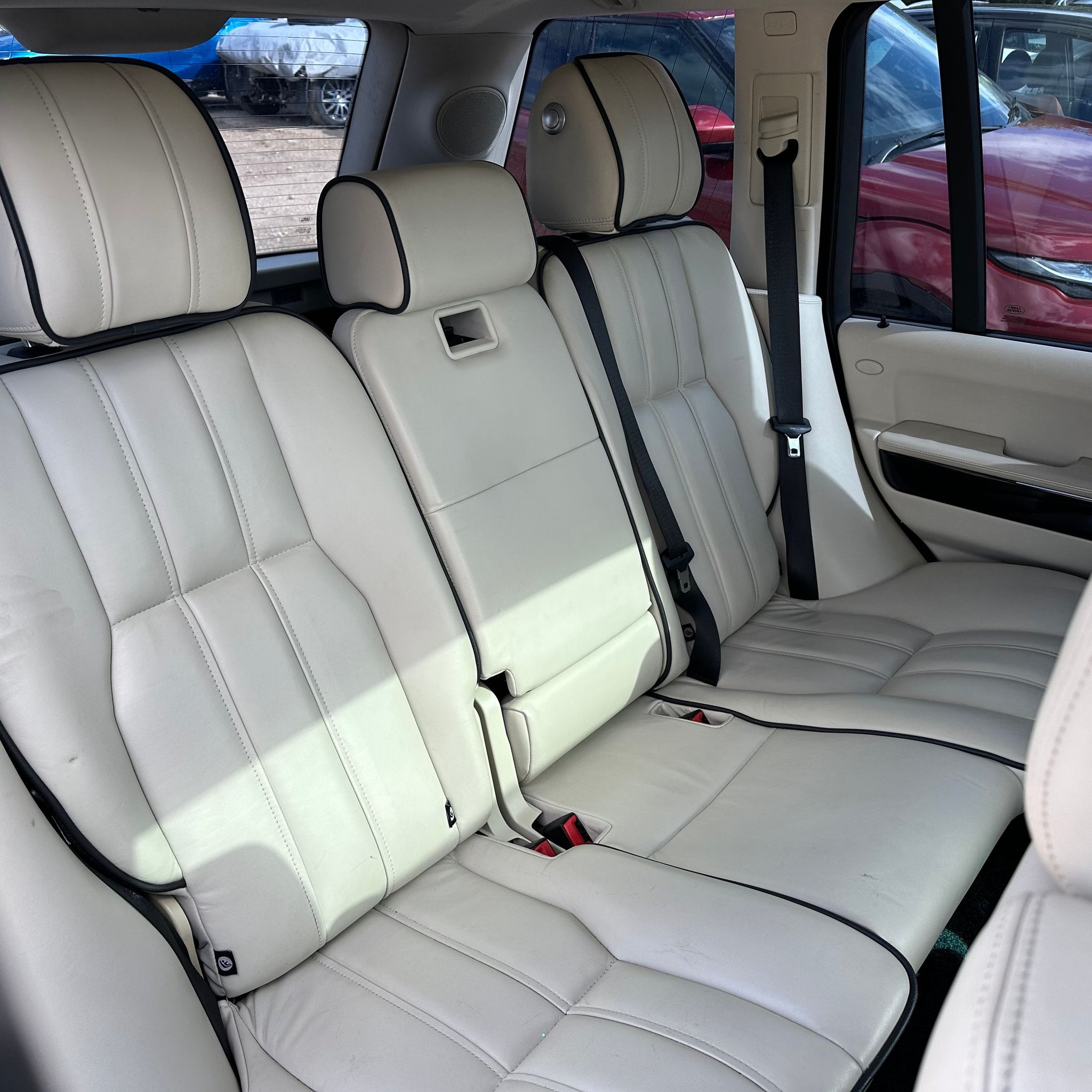 RANGE ROVER VOGUE L322 REAR SEATS 2011