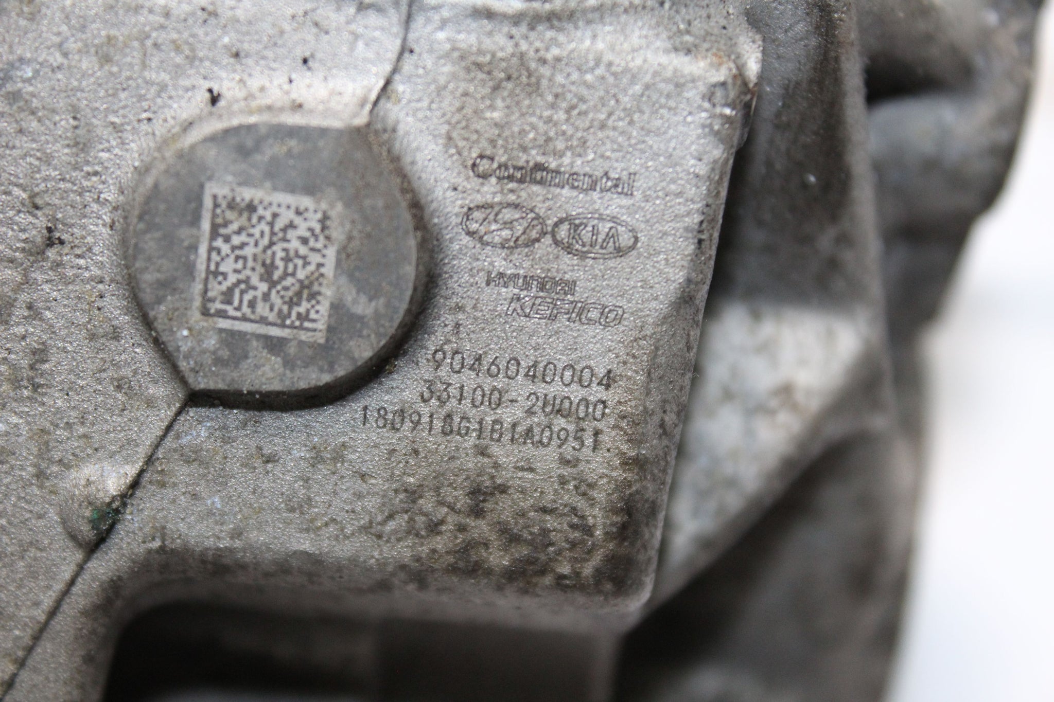 2019 HYUNDAI I40 1.6 High Pressure Fuel Pump 33100-2U000