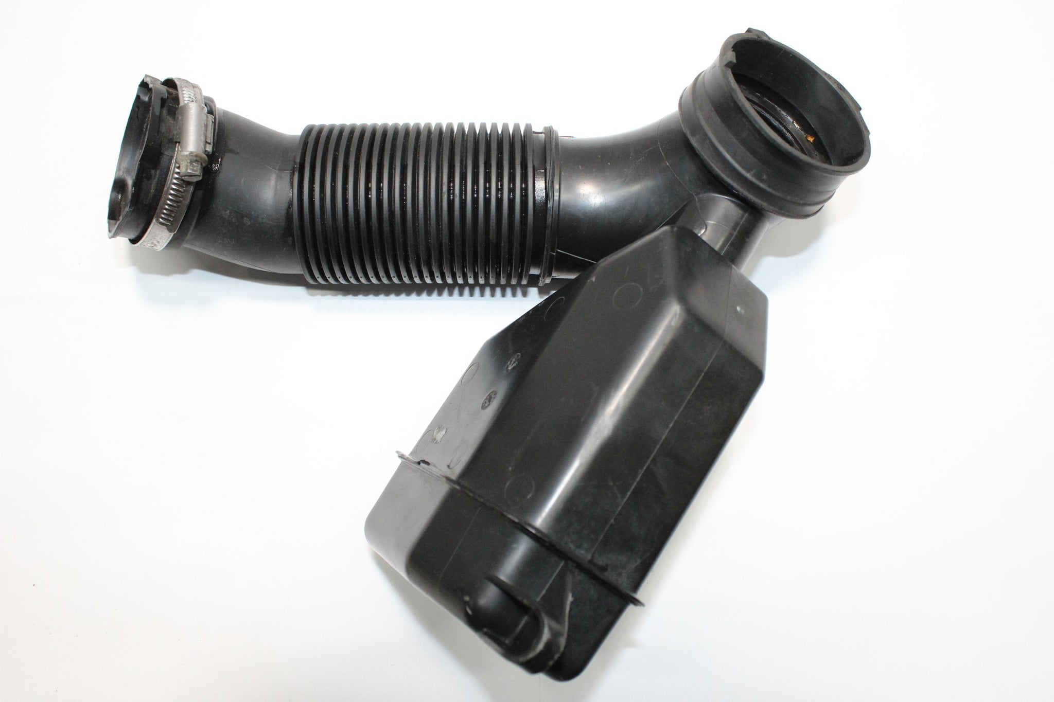 2019 VAUXHALL CORSA E 1.4 Air Duct Pipe 464918663