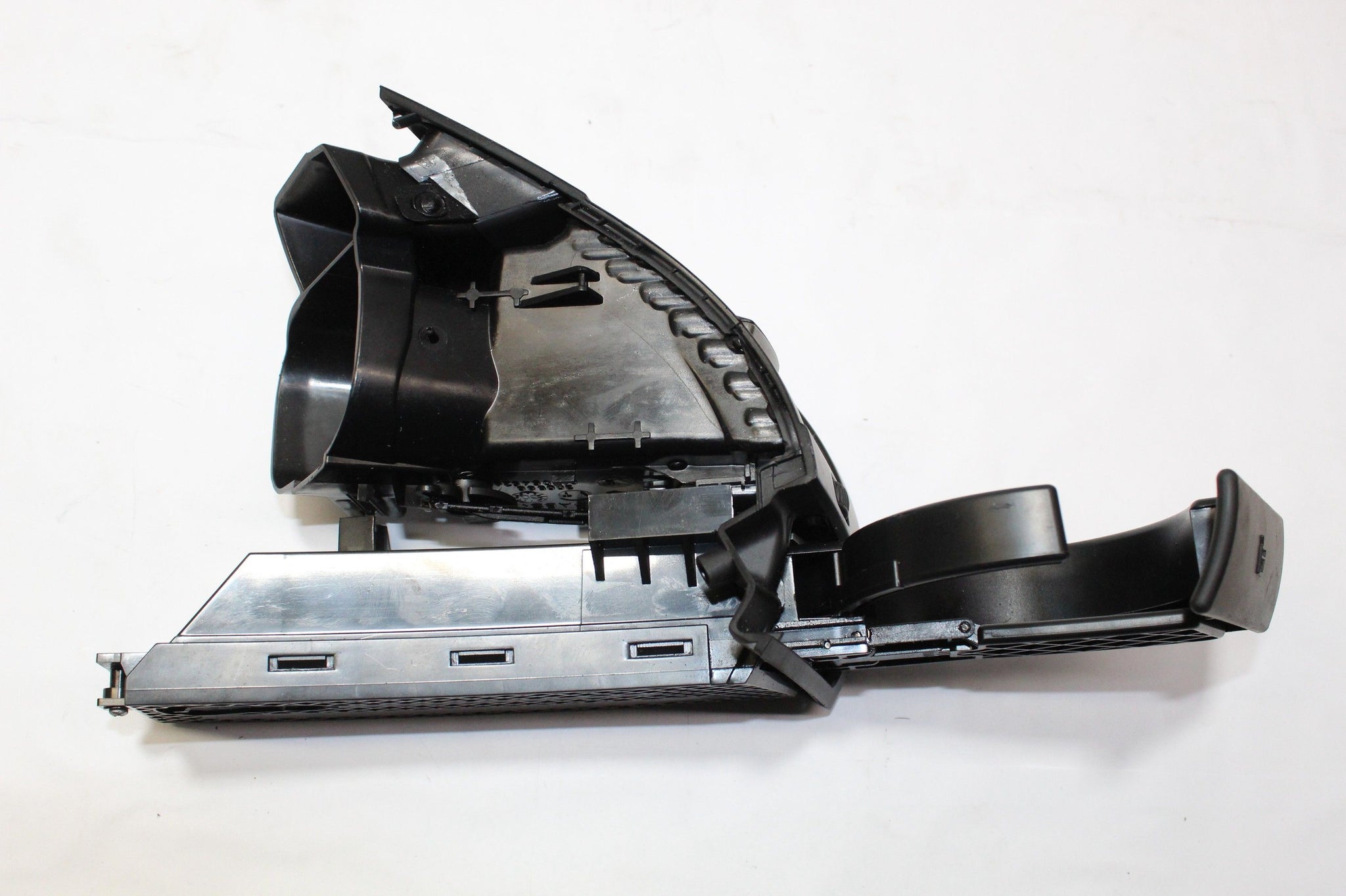 2006 BMW Z4 Right side Air Vent and Cup Holder 7025632