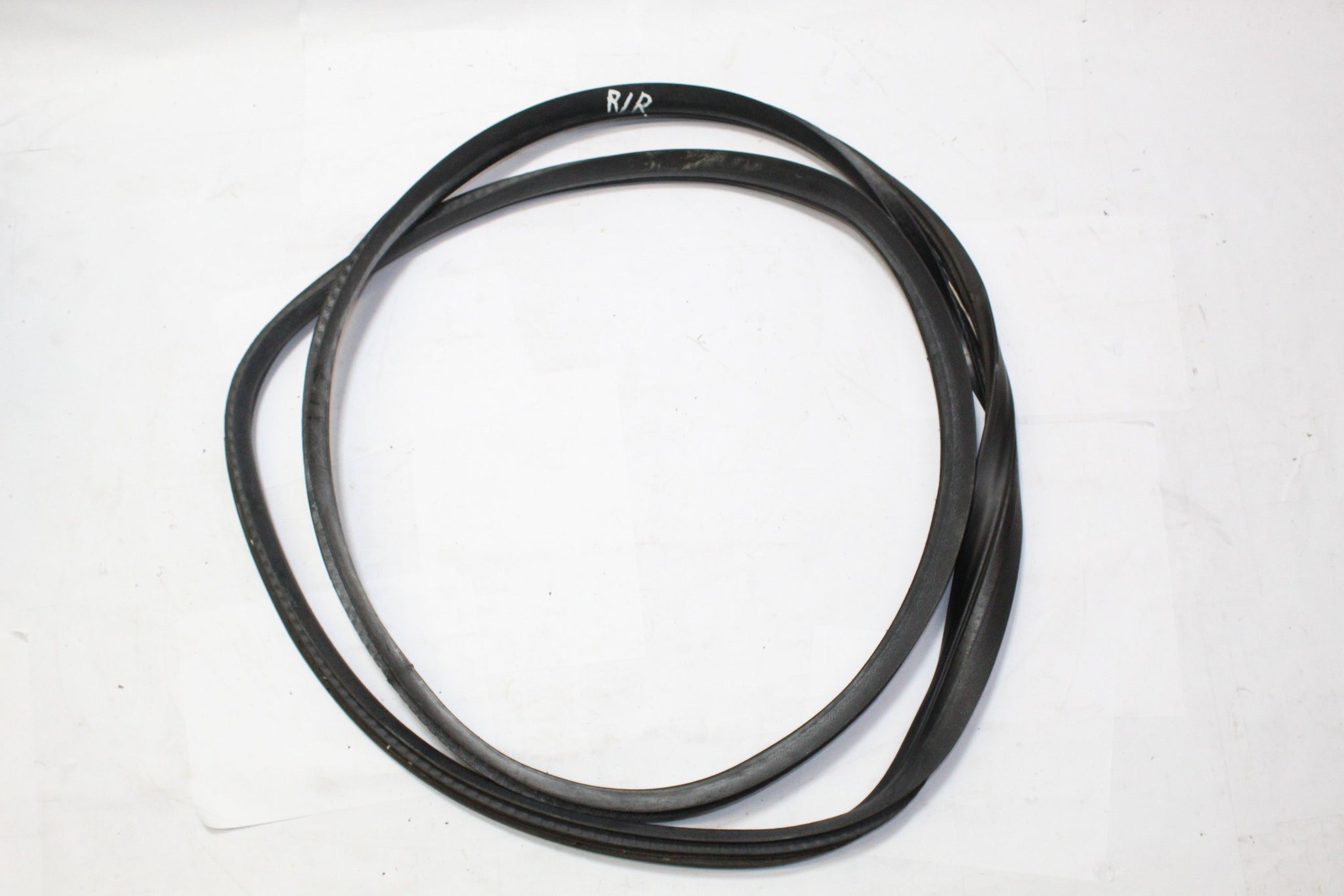 2011 PEUGEOT 107 Right side Rear Door Seal Rubber