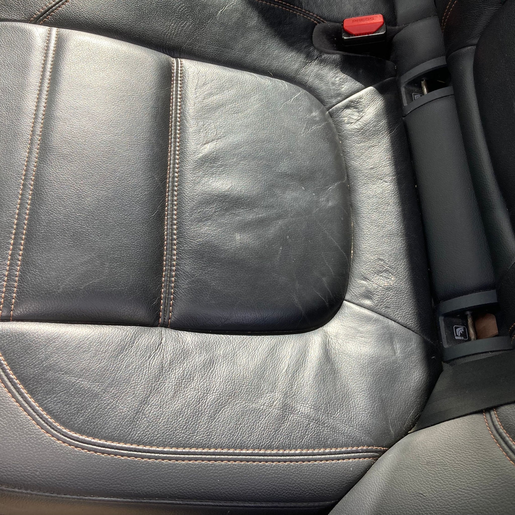 2017 JAGUAR F PACE REAR SEATS