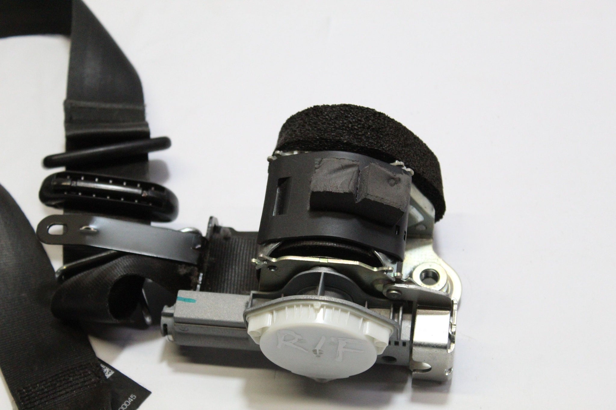 2013 FORD FIESTA Right side Front Seat Belt