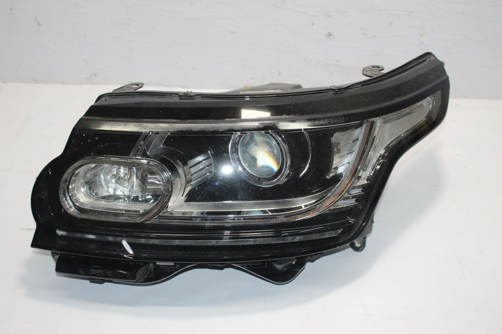 2014 RANGE ROVER VOGUE L405 Left side XENON Headlight CK52-13W030-JA