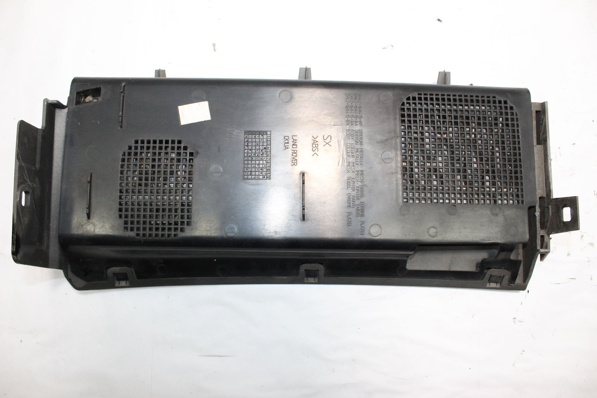 2011 RANGE ROVER VOGUE Bumper and Fender Air Vent Grille Pair AH42-16A415-BB