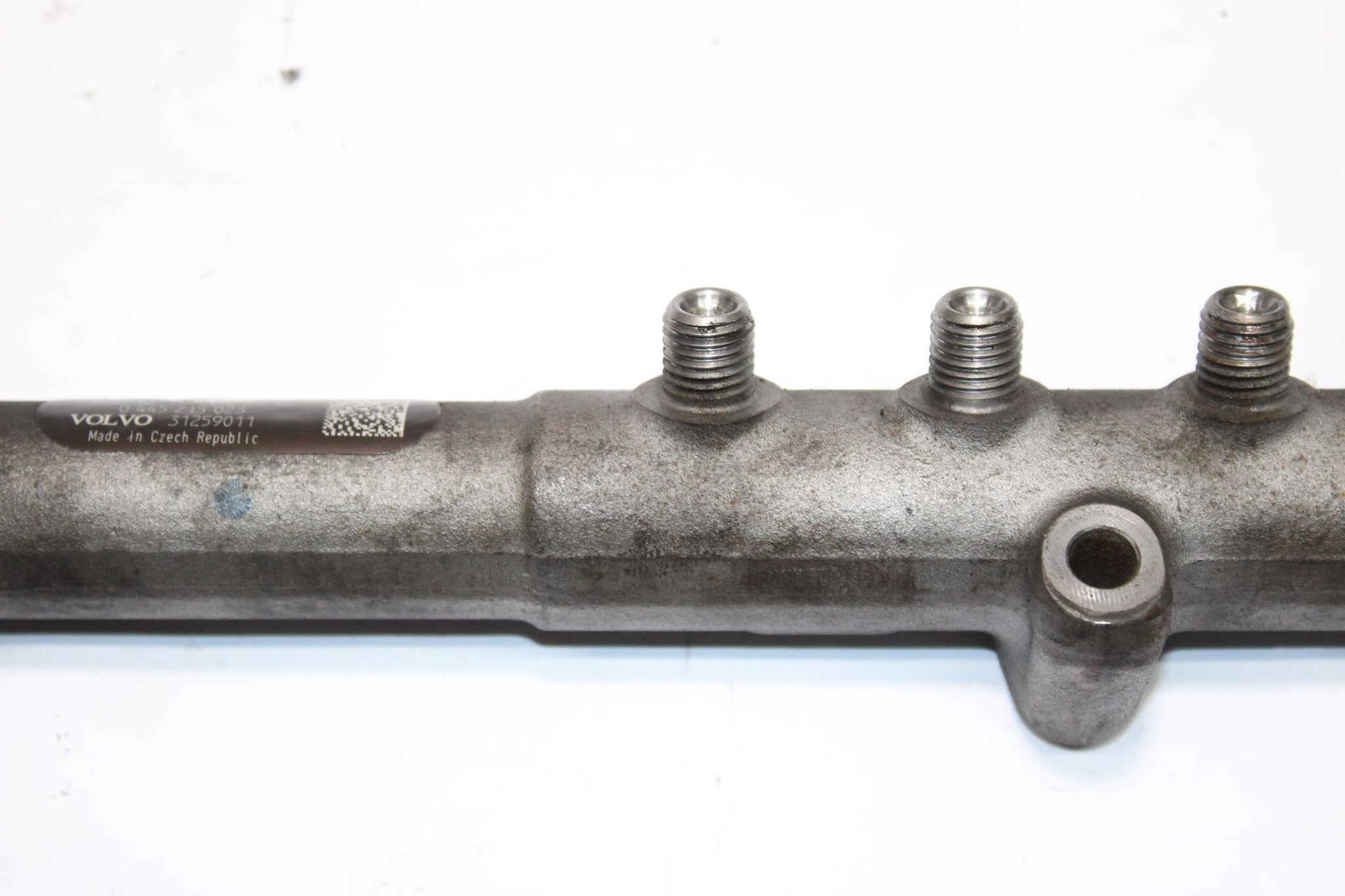 2010 VOLVO XC90 2.4 Diesel Fuel Injector Rail 31259011