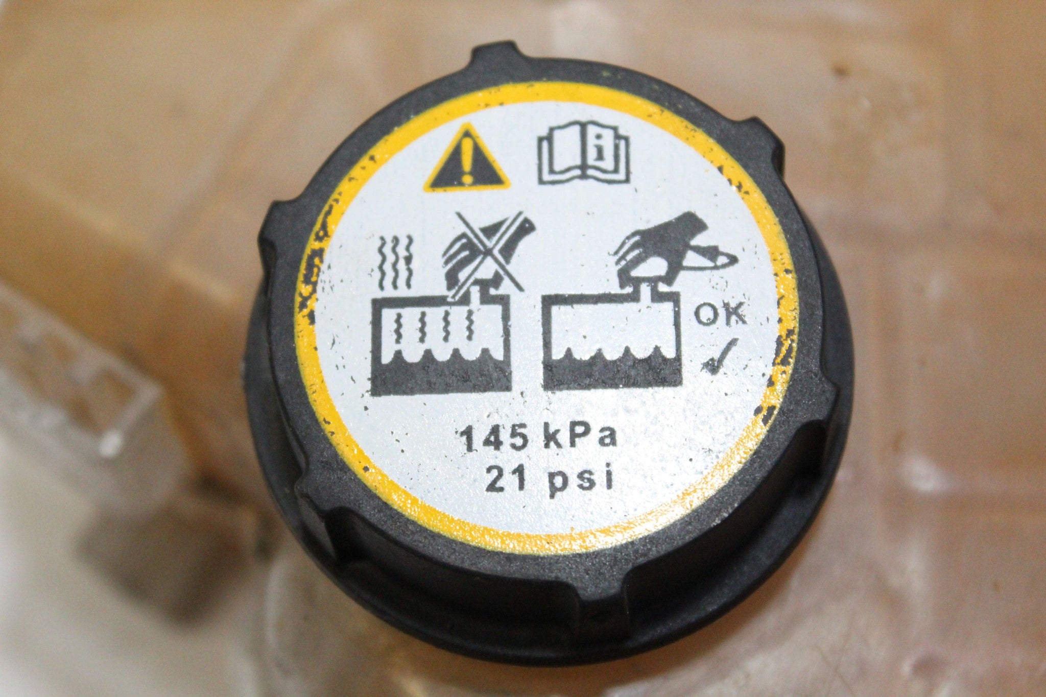 2013 FORD FIESTA 1.0 Coolant Expansion Tank
