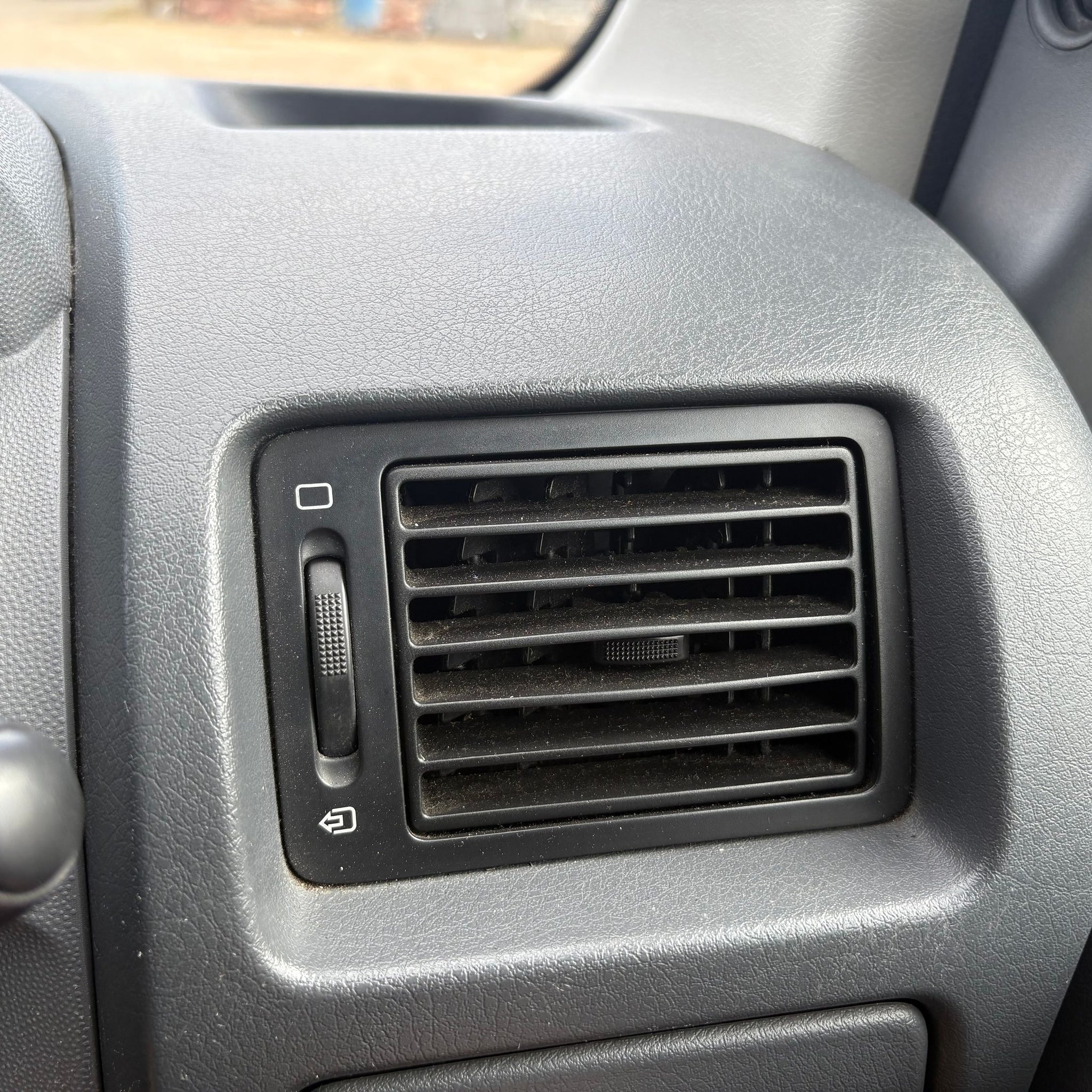 2011 CITROEN DISPATCH RIGHT SIDE DASHBOARD AIR VENT
