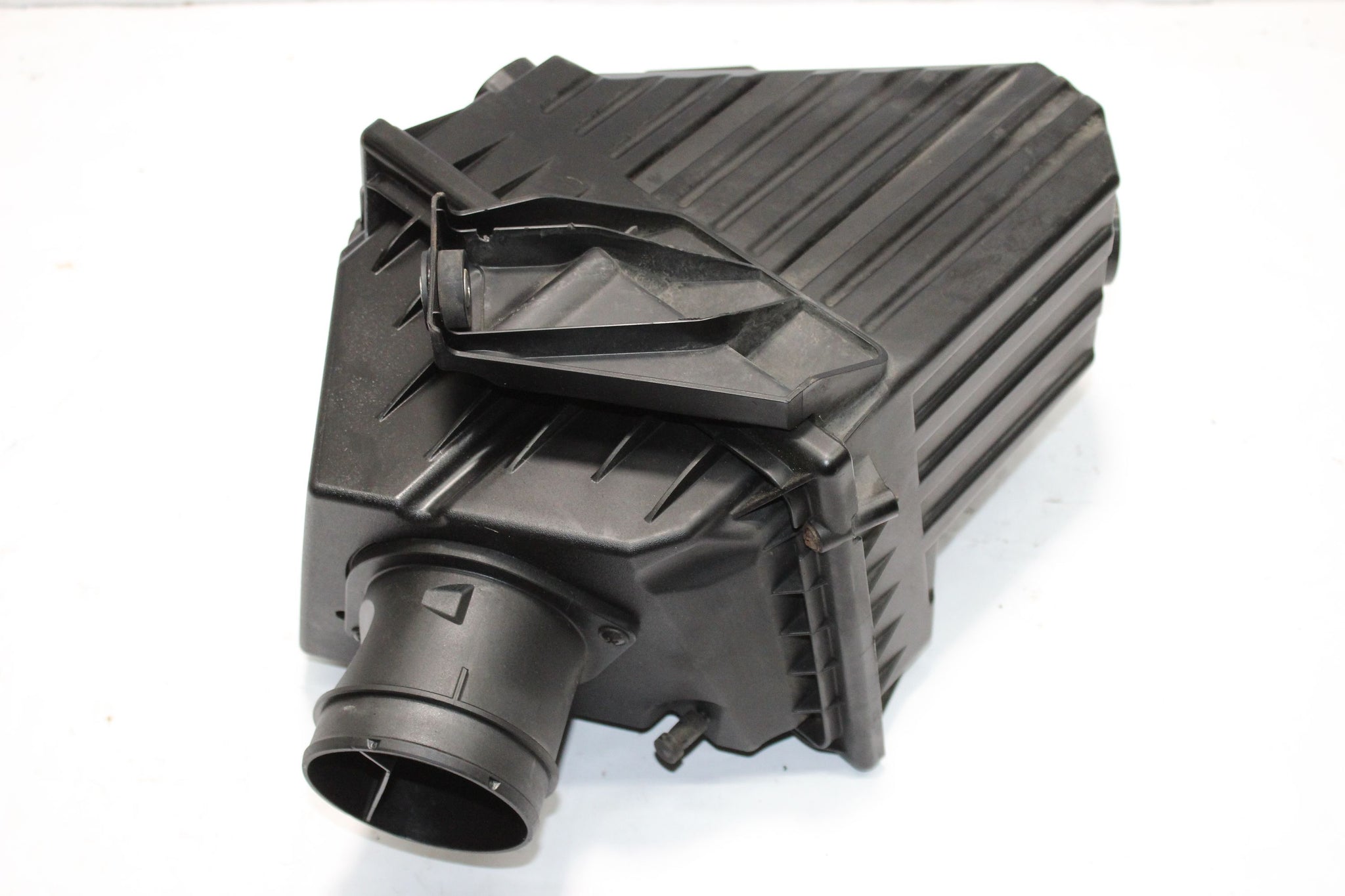 2016 RANGE ROVER EVOQUE 2.0 Air Filter Box and MAF GJ32-9600-AD