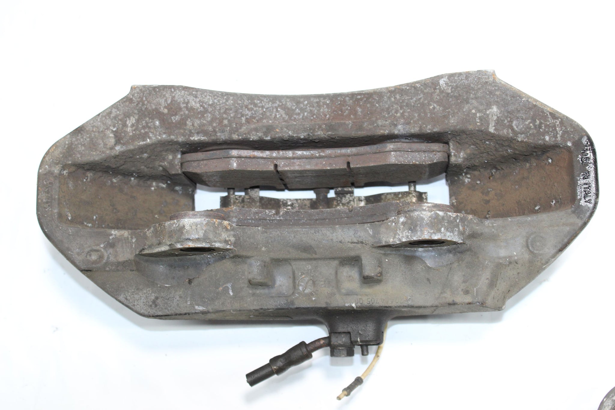 2010 RANGE ROVER VOGUE L322 4.4 Front Brake Calipers (snapped bleed nipples)