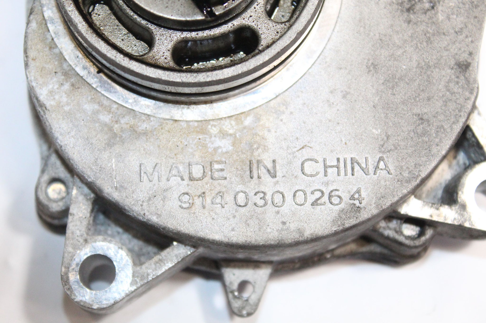 2016 SSANGYON KORANDO 2.2 Vacuum Pump A6712300365