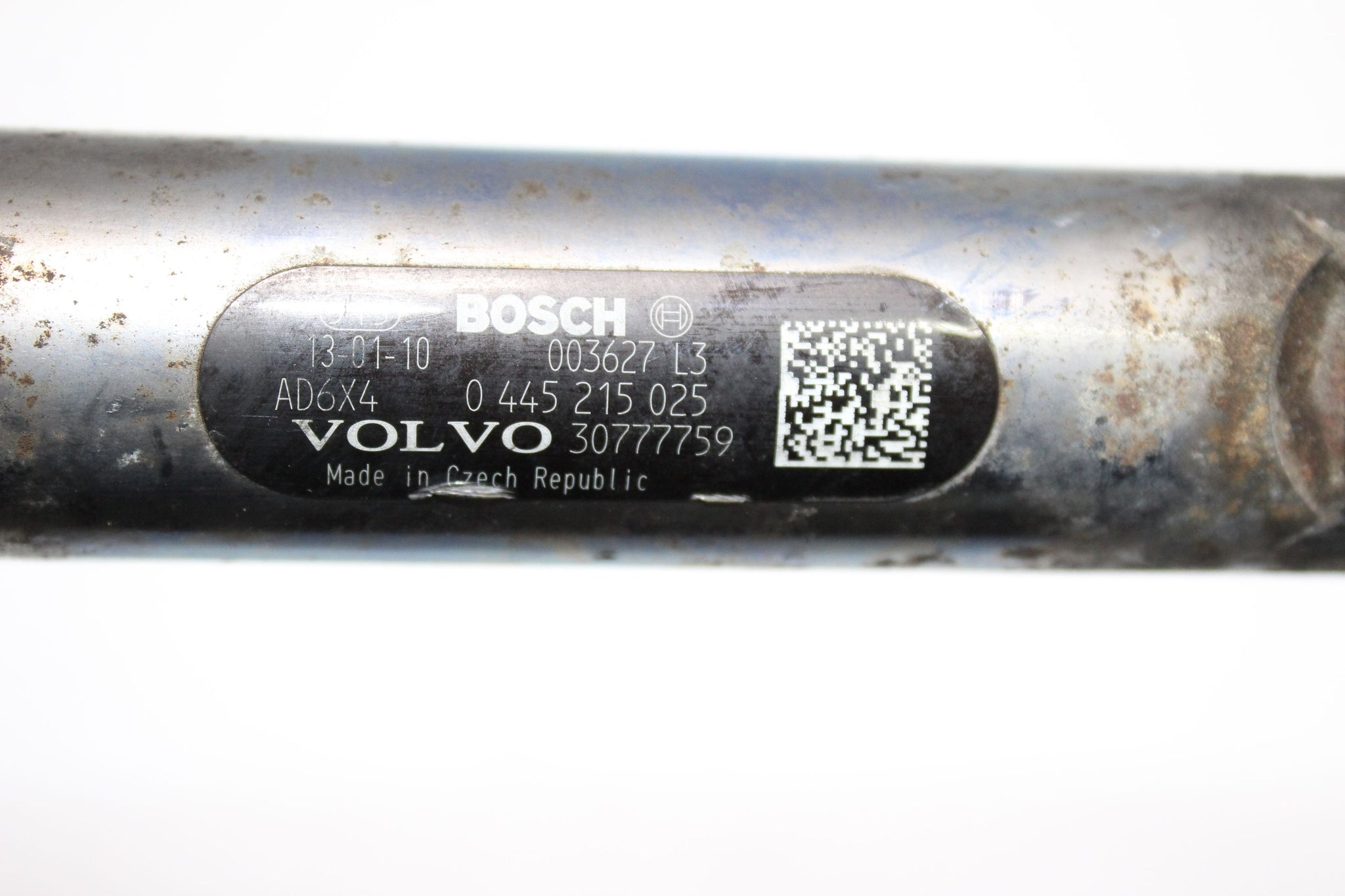 2013 VOLVO V40 2.0 Diesel Fuel Injector Rail 30777759