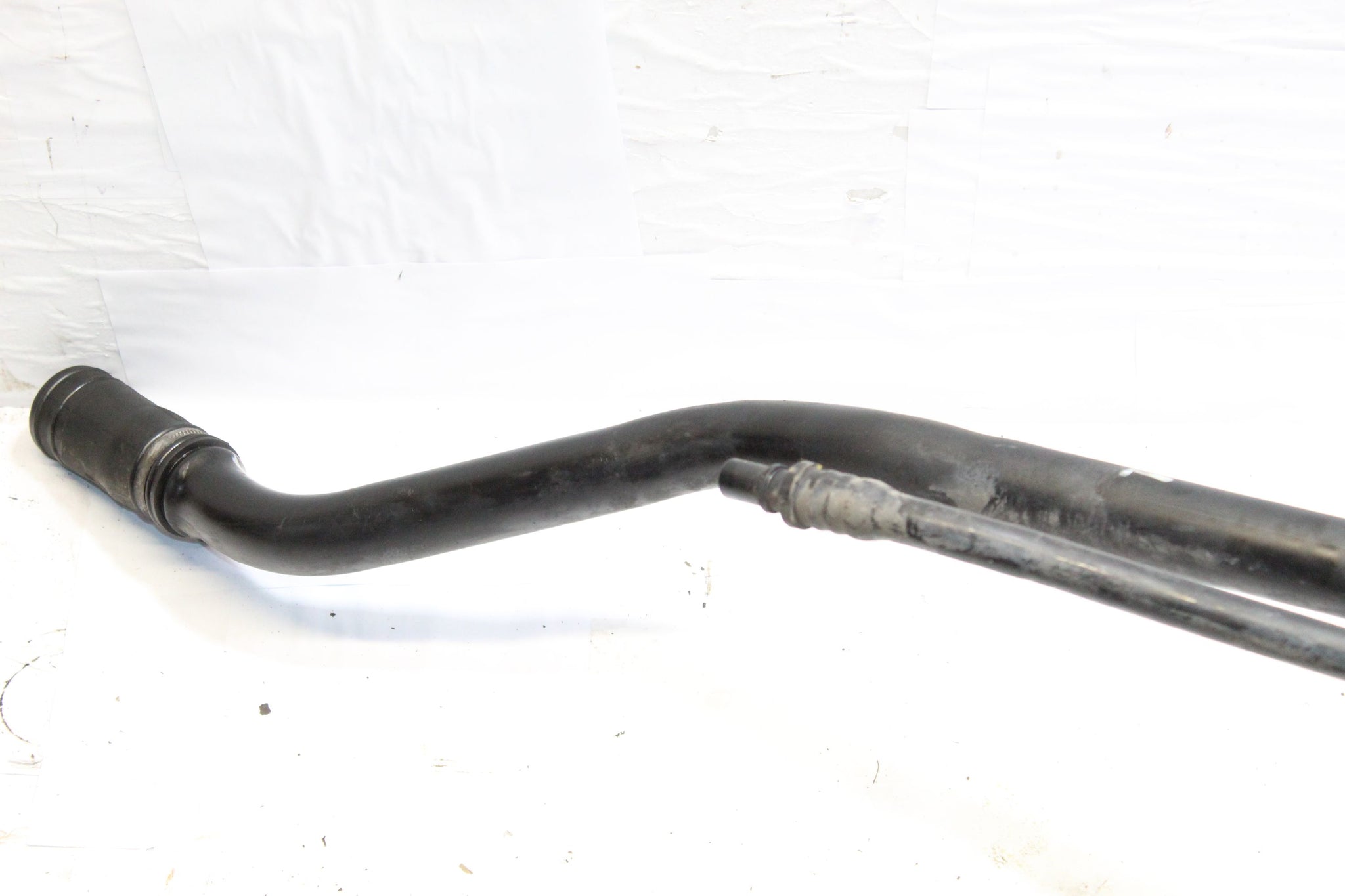2010 LAND ROVER DISCOVERY 4 3.0 Diesel Fuel Filler Neck and Pipe