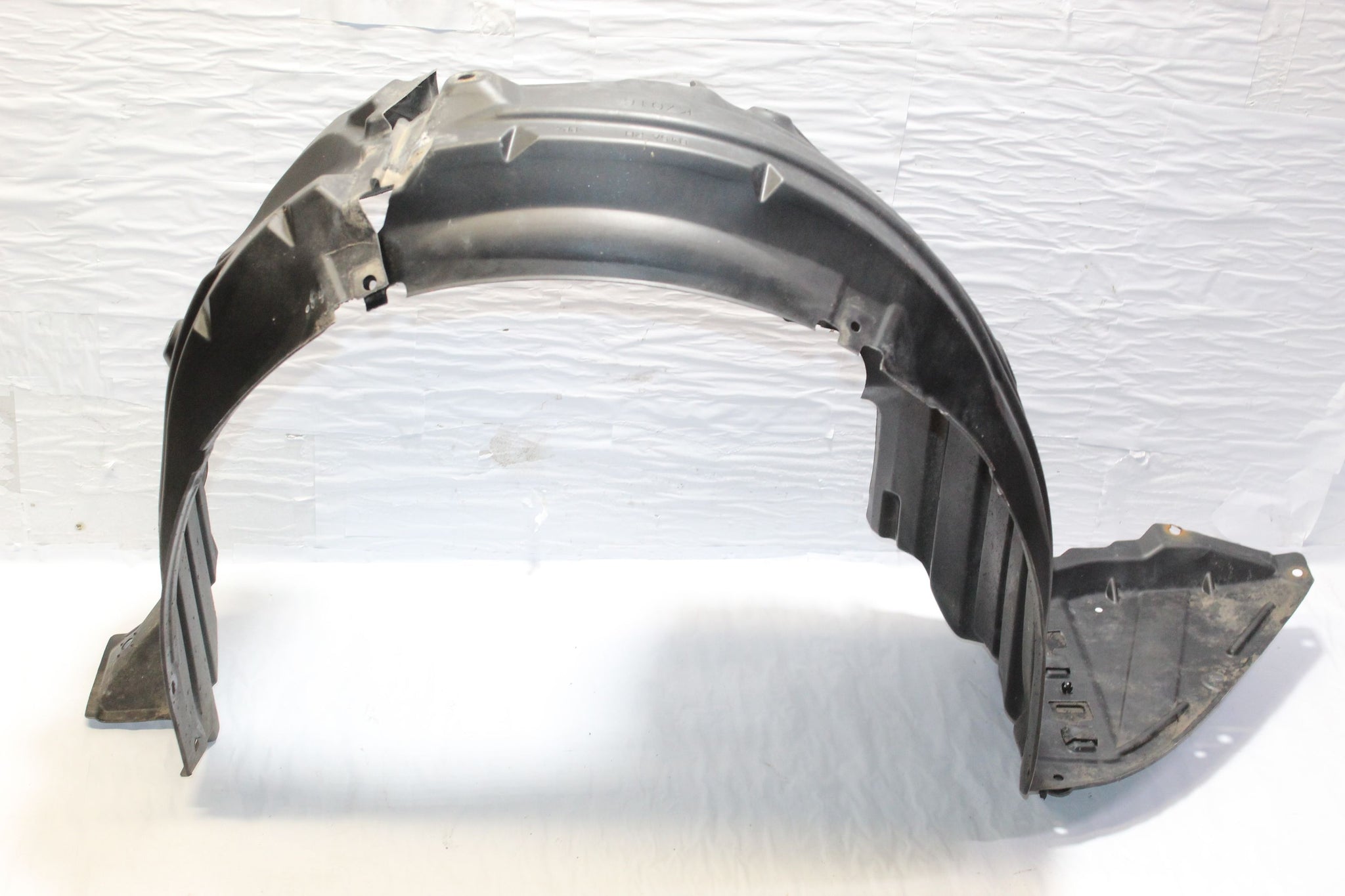 2015 MAZDA 3 Right side Front Splash Guard B45A