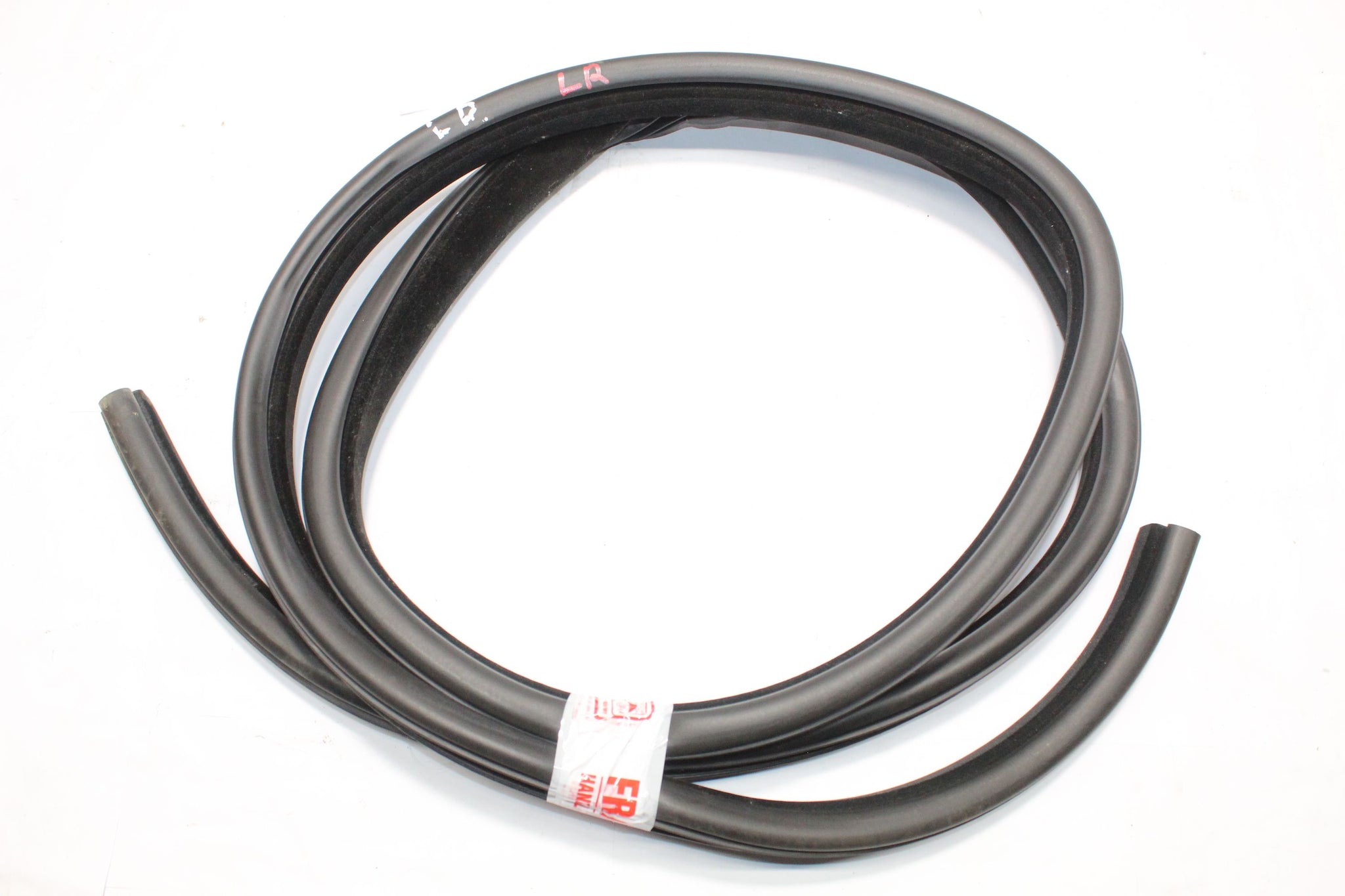 2014 RANGE ROVER VOGUE L405 Left side Rear Door Seal Rubber