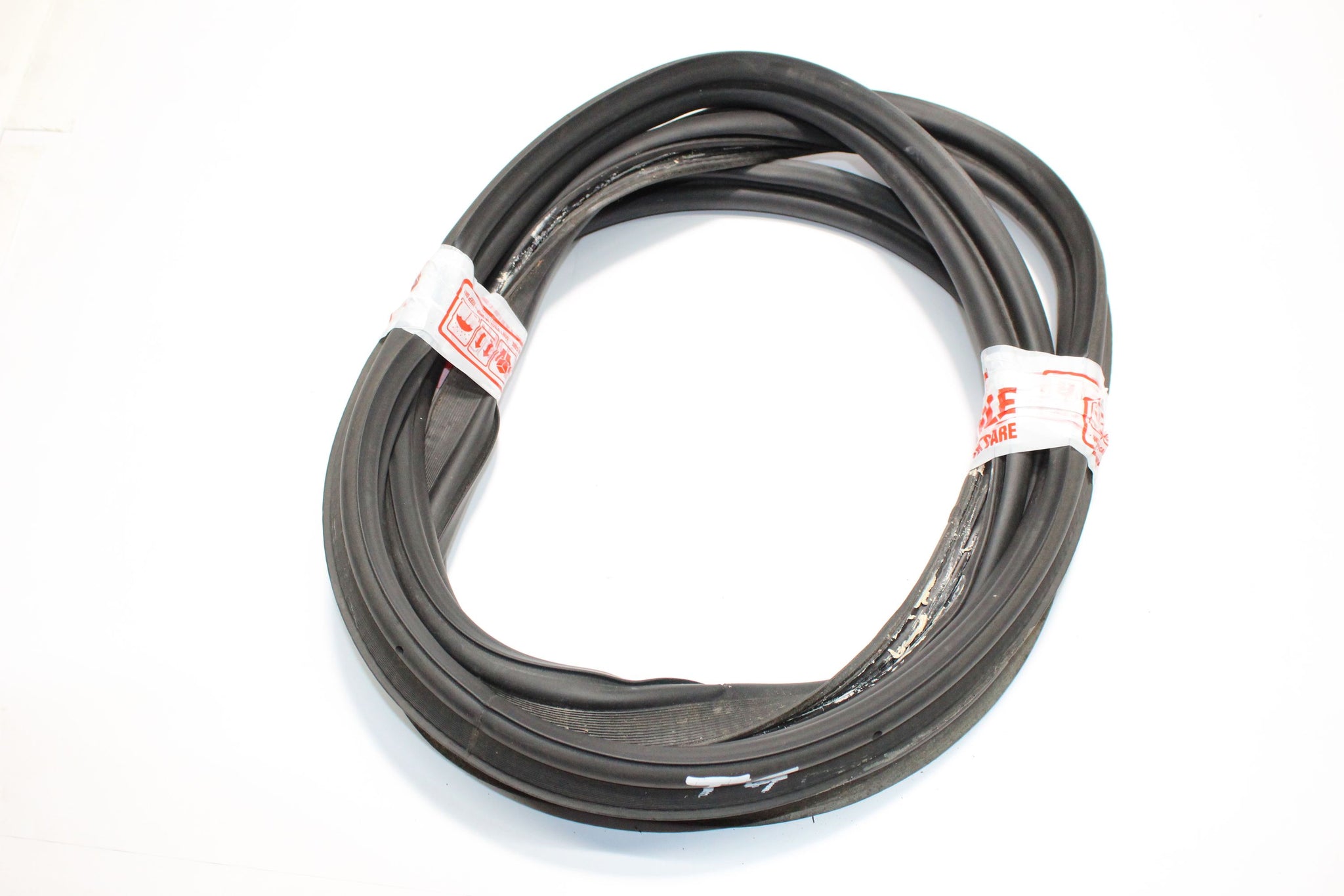 2011 VOLVO S60 Tailgate Seal Rubber