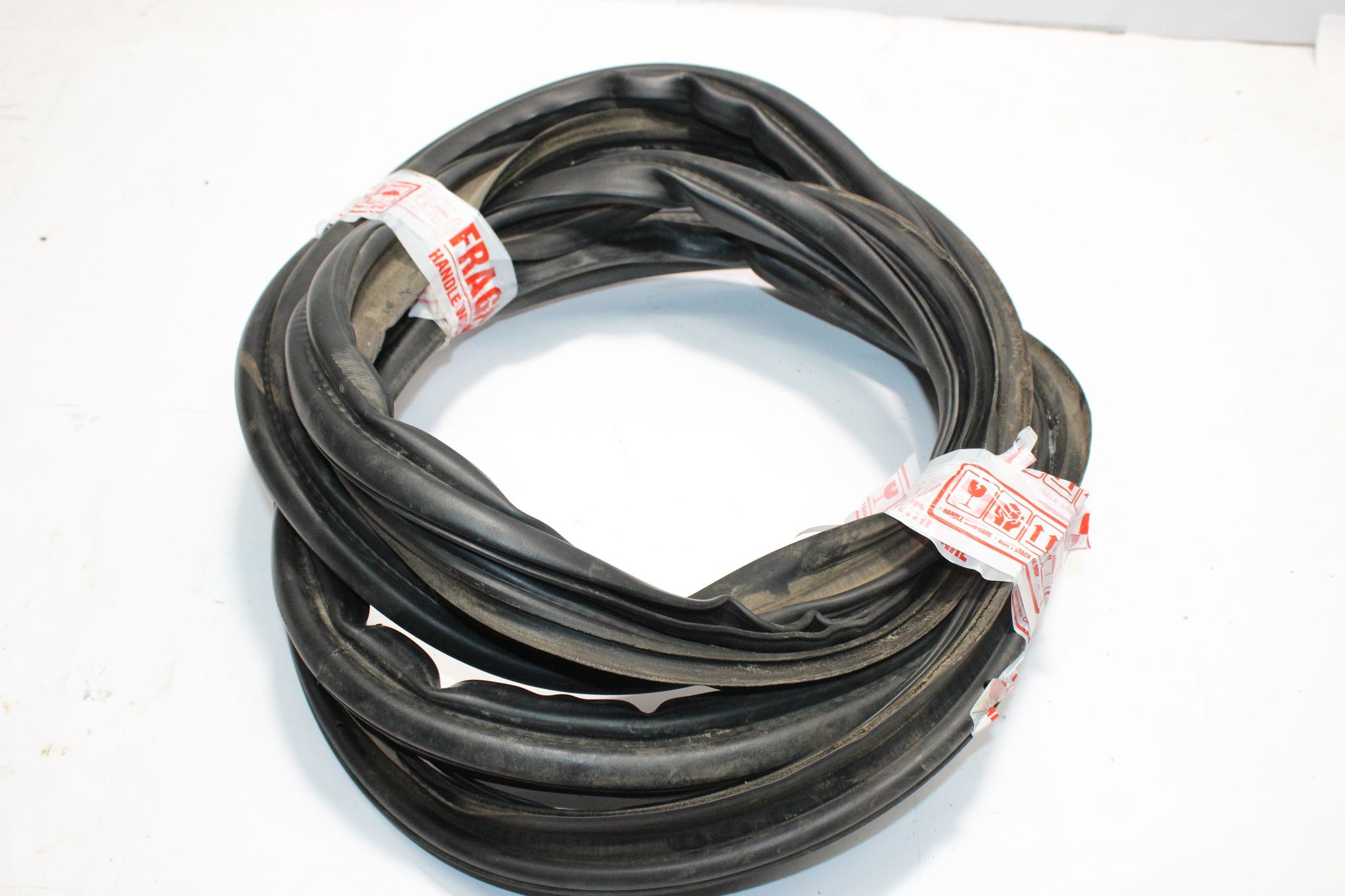 2015 VOLVO XC90 MK2 Tailgate Seal Rubber