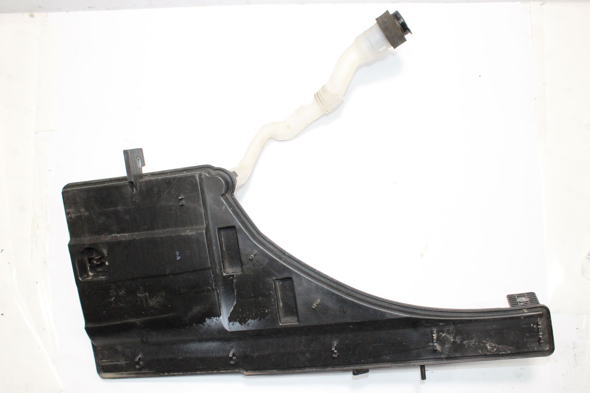 2016 MASERATI GHIBLI Windscreen Washer Bottle Pump 670006414