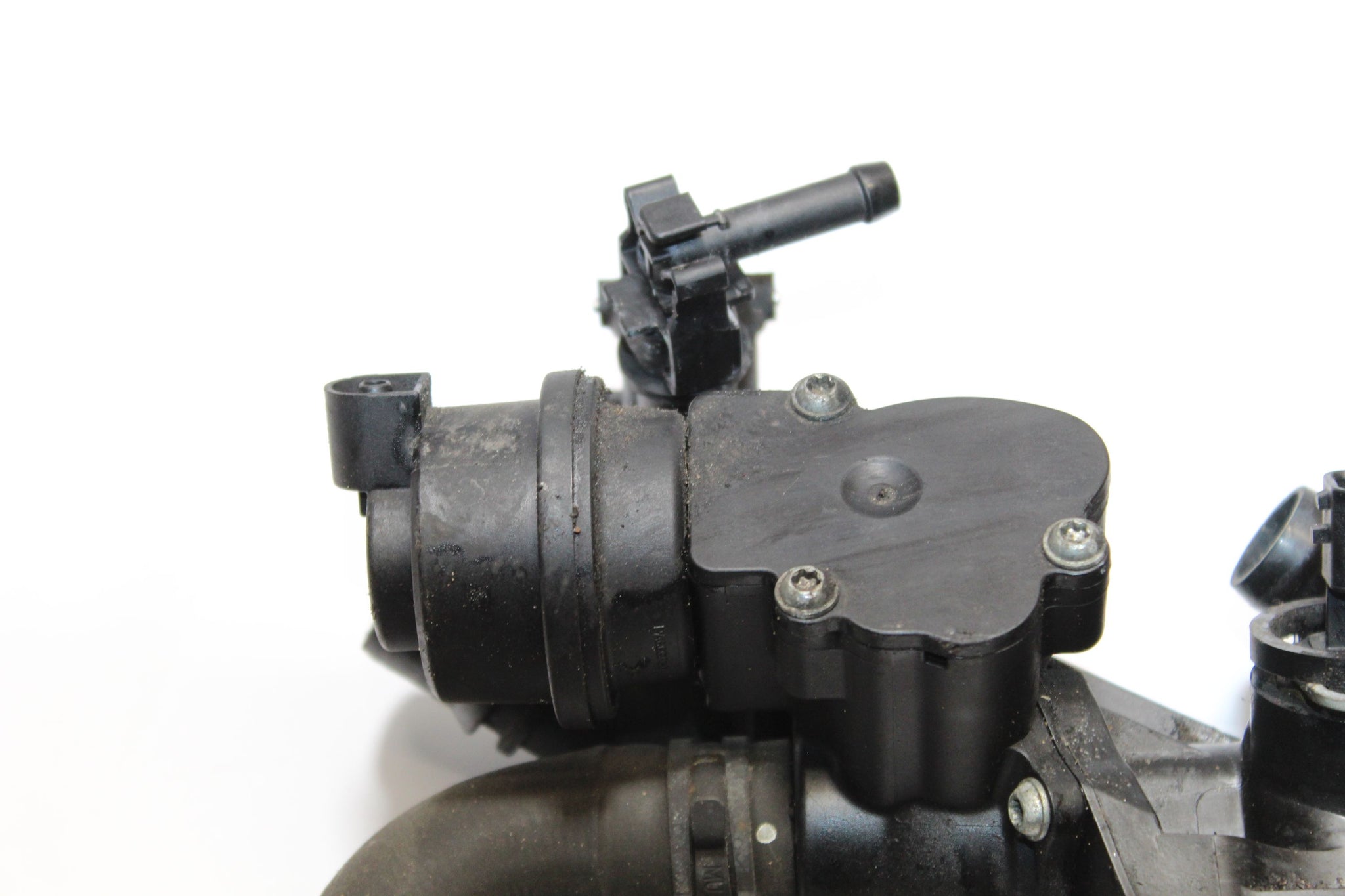 2014 NISSAN JUKE F15 1.2 Petrol Thermostat Housing