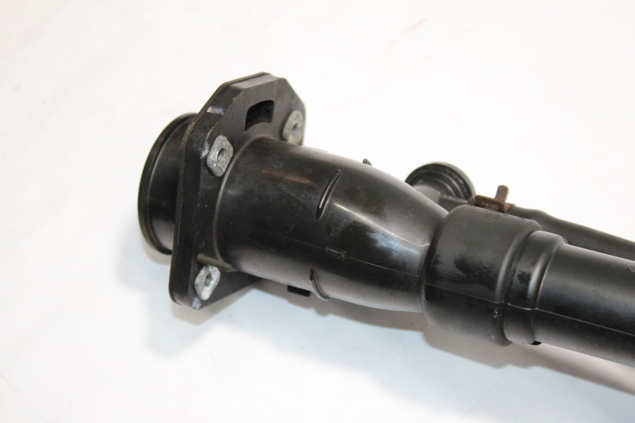 2016 HYUNDAI I30 MK2 1.6 Diesel Fuel Filler Neck 31030-A6XXX