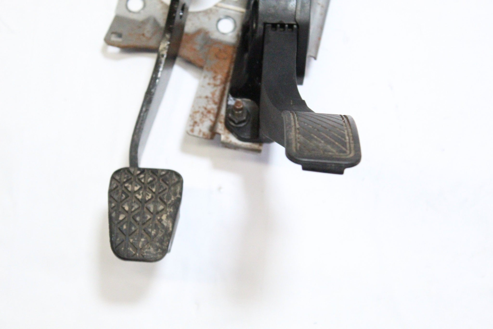 2013 FORD FIESTA 1.0 Brake Pedal and Accelerator Pedal Box 8V219F836AB