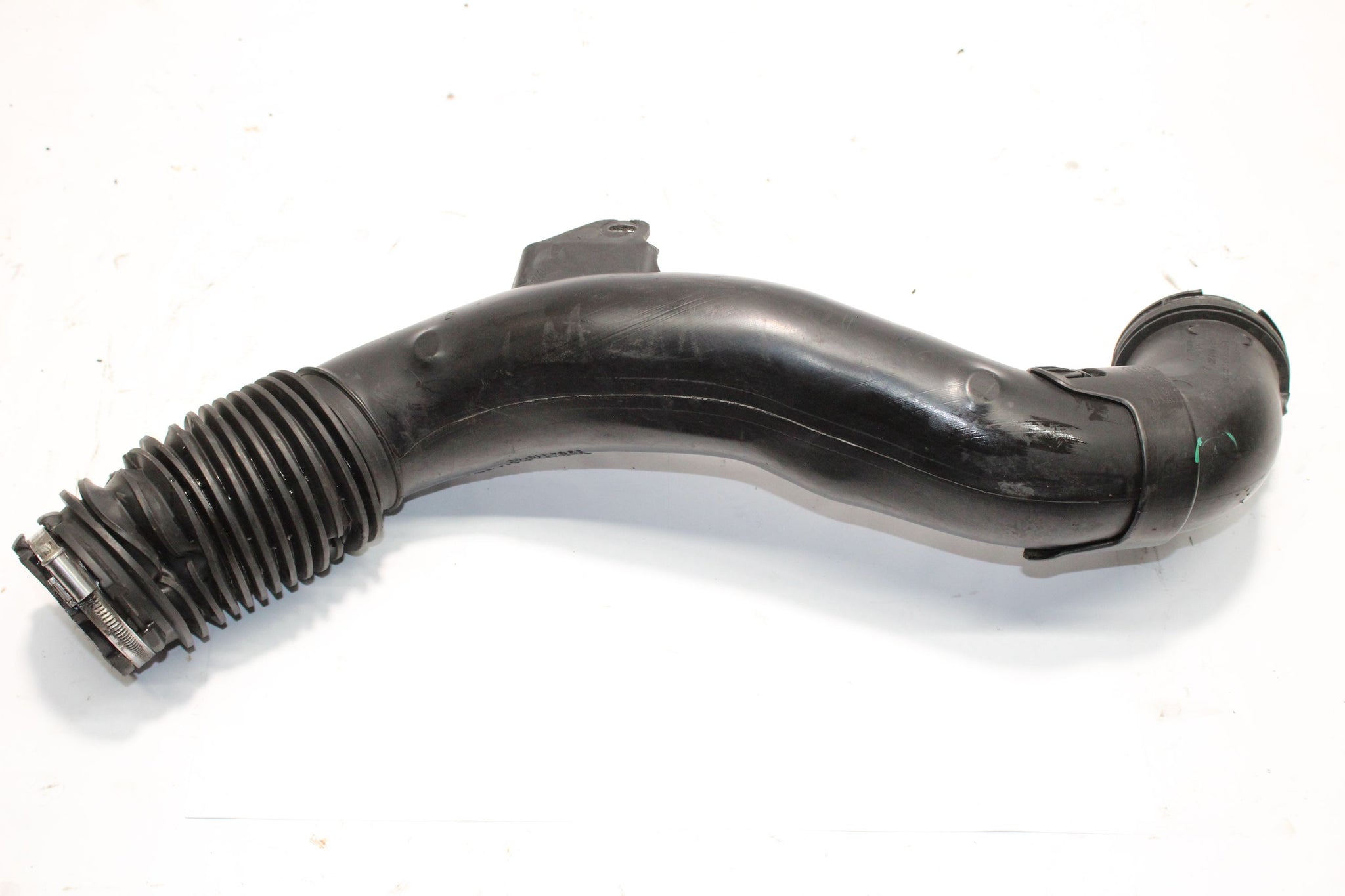 2014 PEUGEOT 5008 1.6 Air Intake Pipe 9684318180