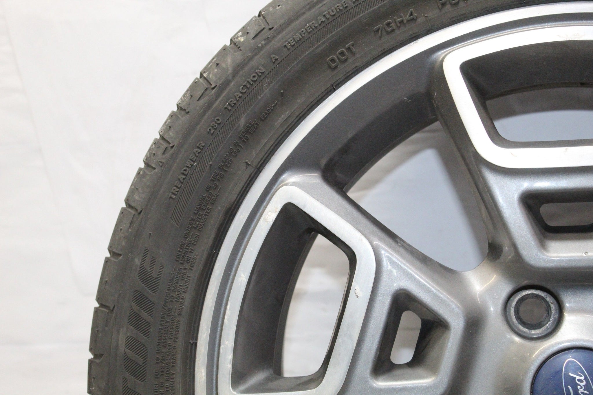 2015 FORD ECOSPORT Alloy Wheel with Tyre 205/50 R17 3.8MM