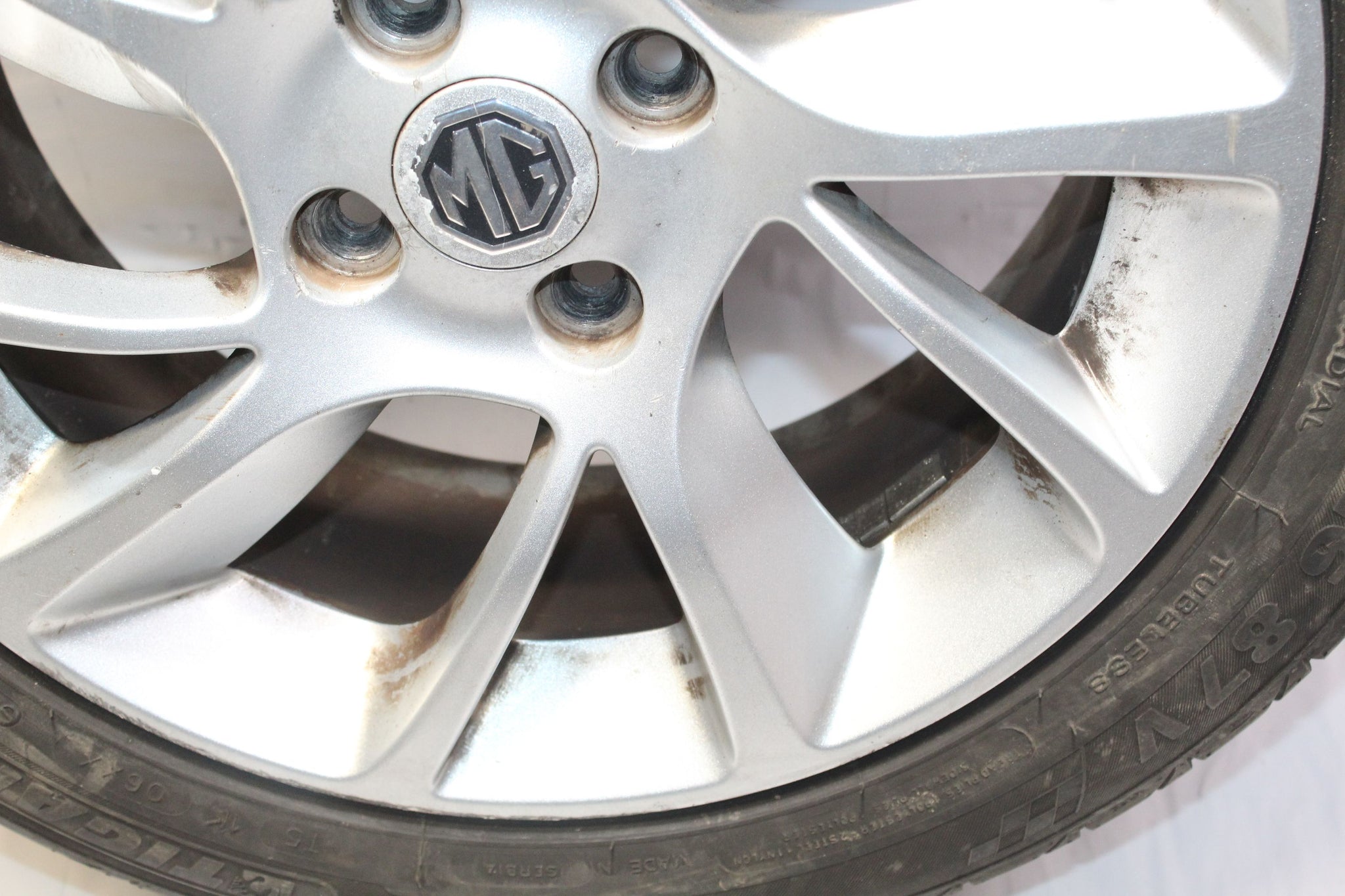 2014 MG MG3 Alloy Wheel with Tyre 195 / 55 R16 6.5MM