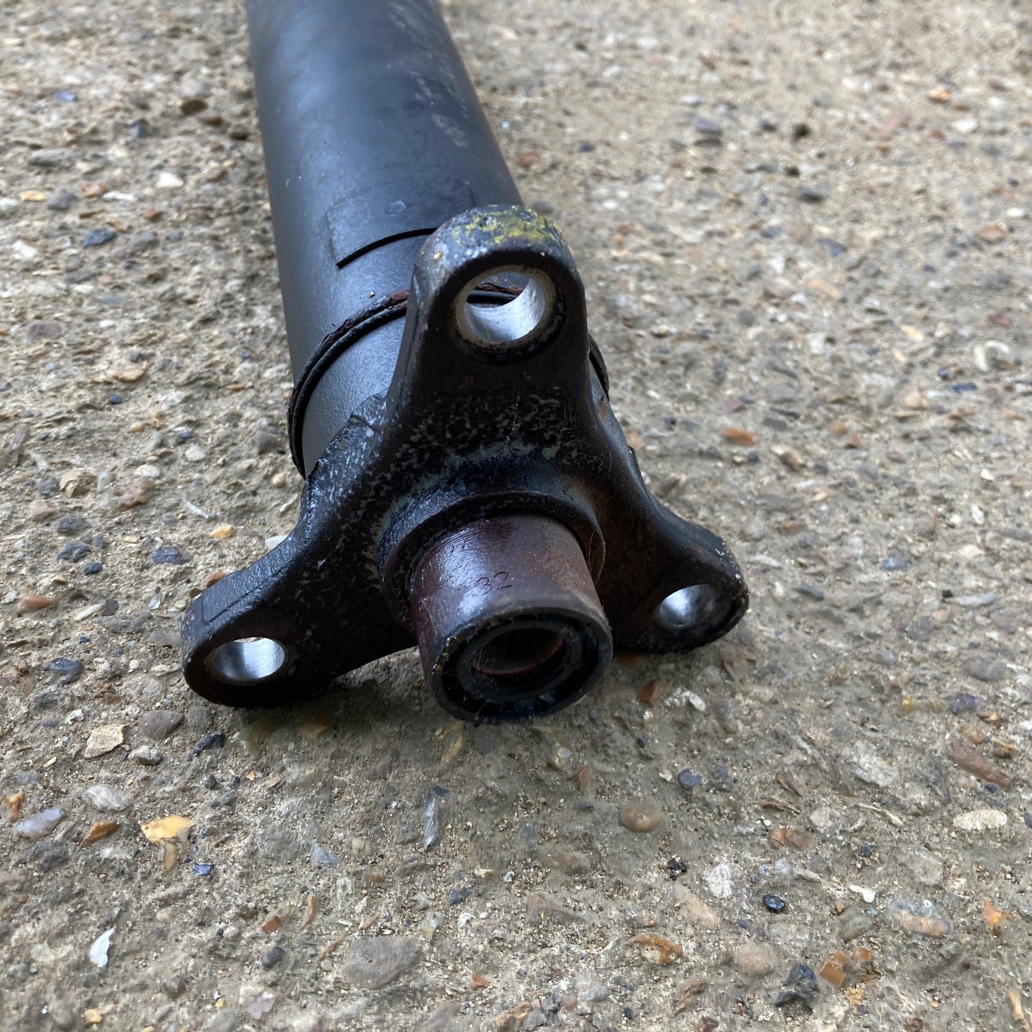 2011 MERCEDES W204 1.8 PROPSHAFT A2045306