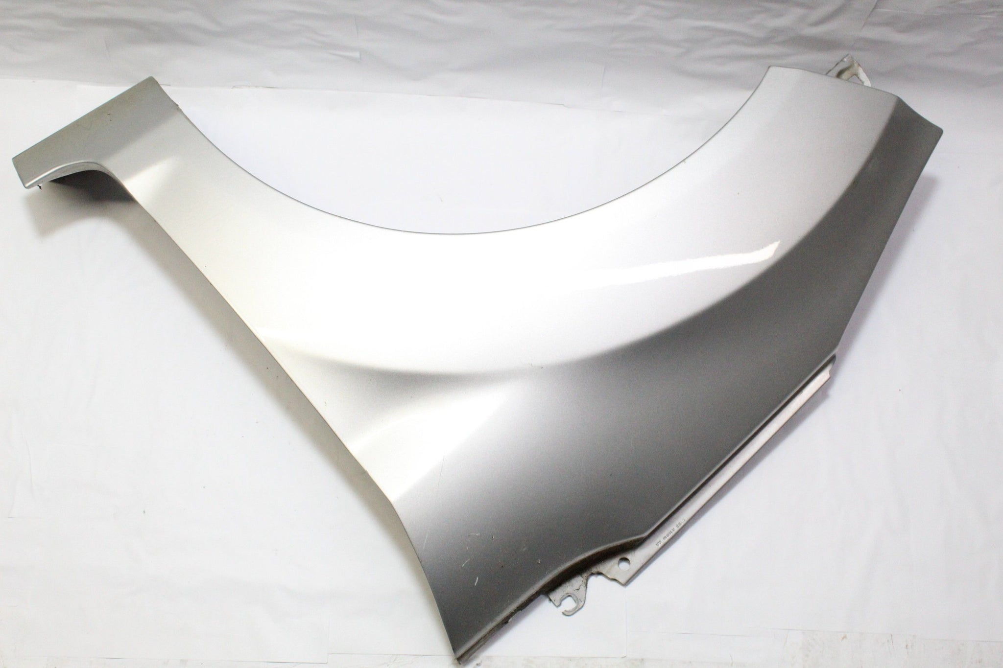 2013 FORD FIESTA Left side Wing MOONDUST SILVER