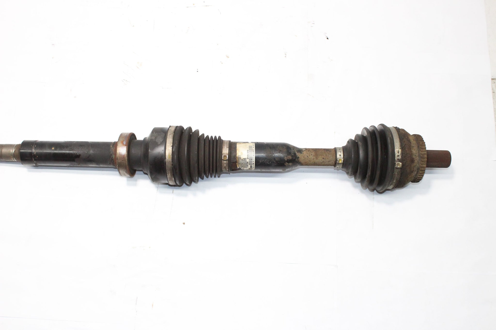 2010 VOLVO XC90 2.4 AUTOMATIC Right side Front driveshaft P30783106