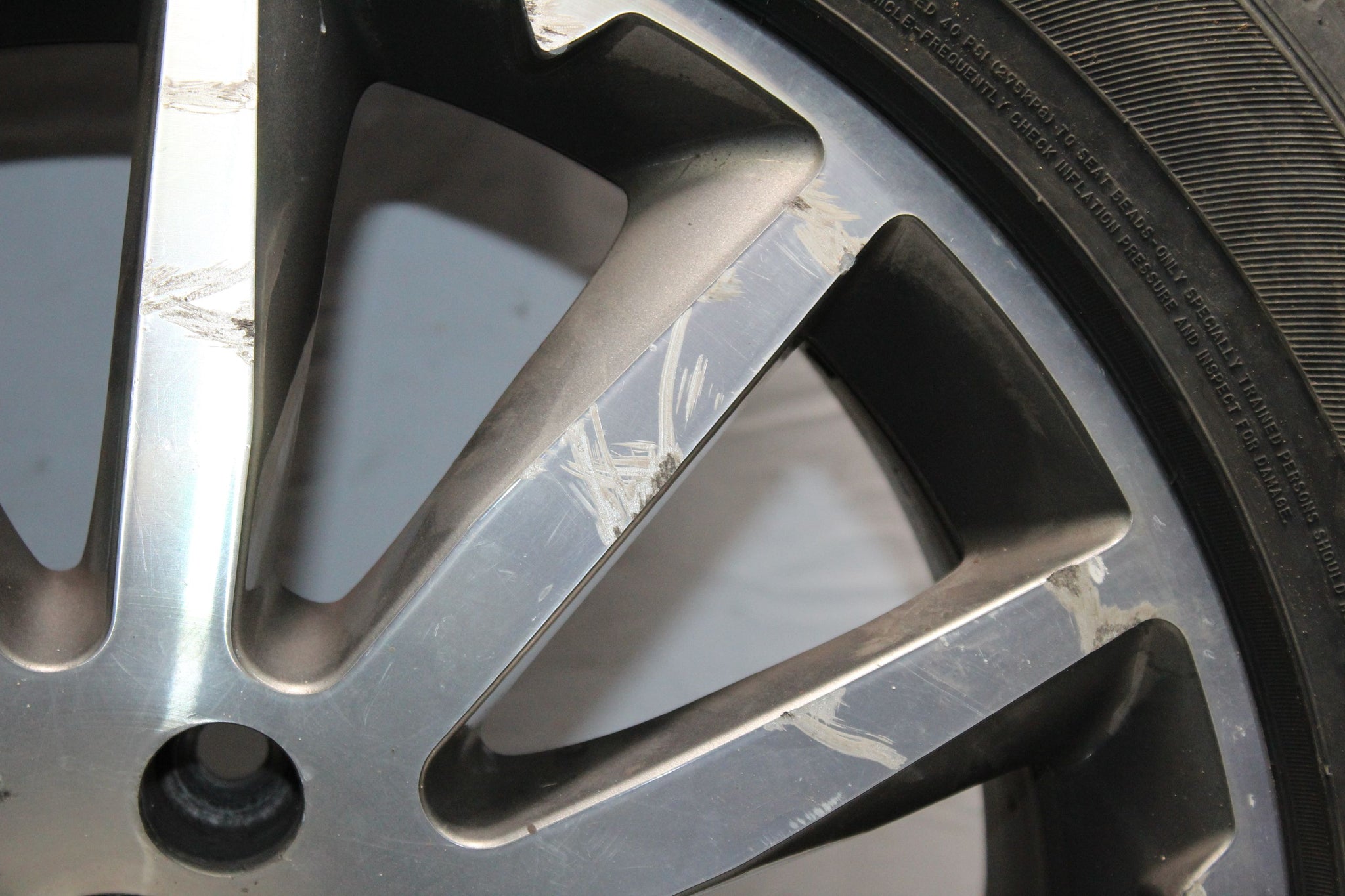2016 MASERATI GHIBLI Alloy Wheel with Tyre 235 / 50 R18 5.5MM