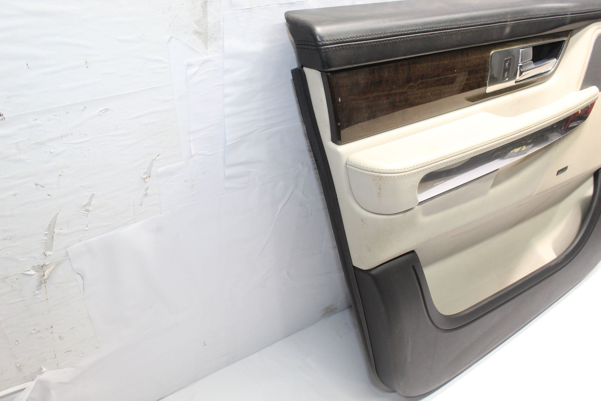 2010 RANGE ROVER SPORT L320 Left side Front Door Card