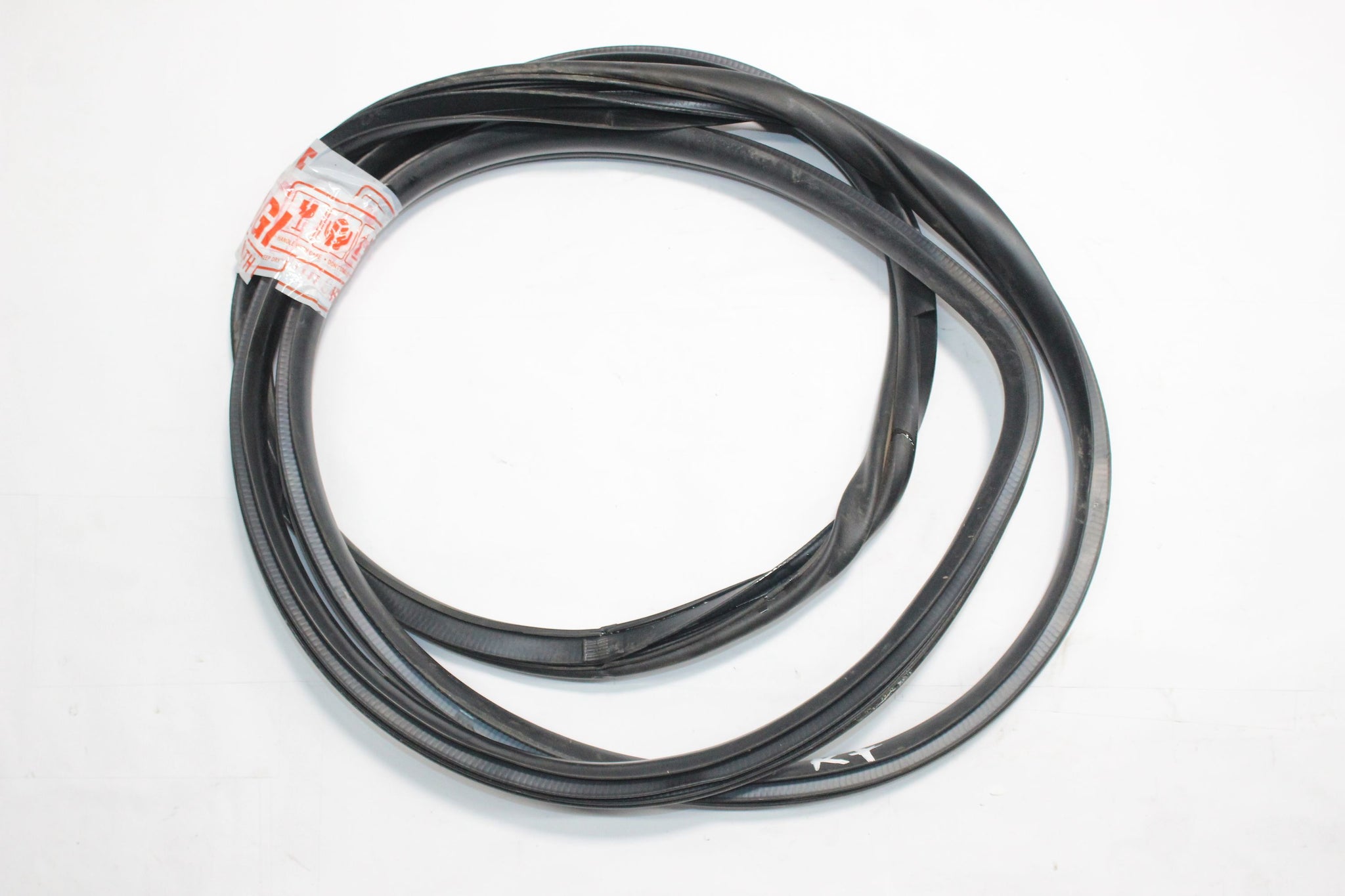 2014 KIA SPORTAGE RIGHT SIDE FRONT RUBBER DOOR SEAL