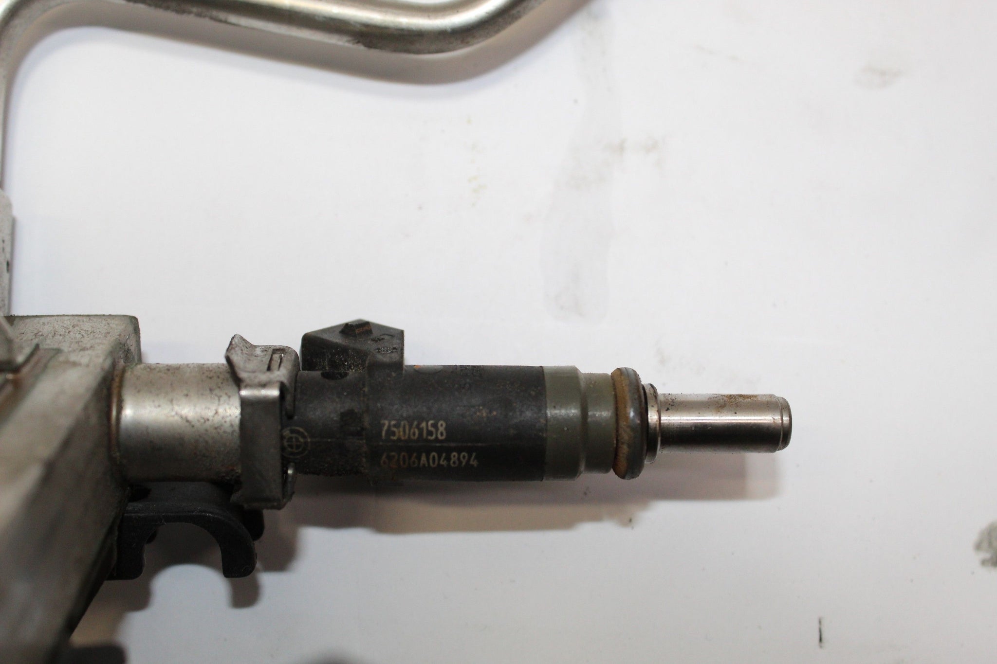 2006 BMW Z4 2.0 Fuel Injector Rail with Injectors