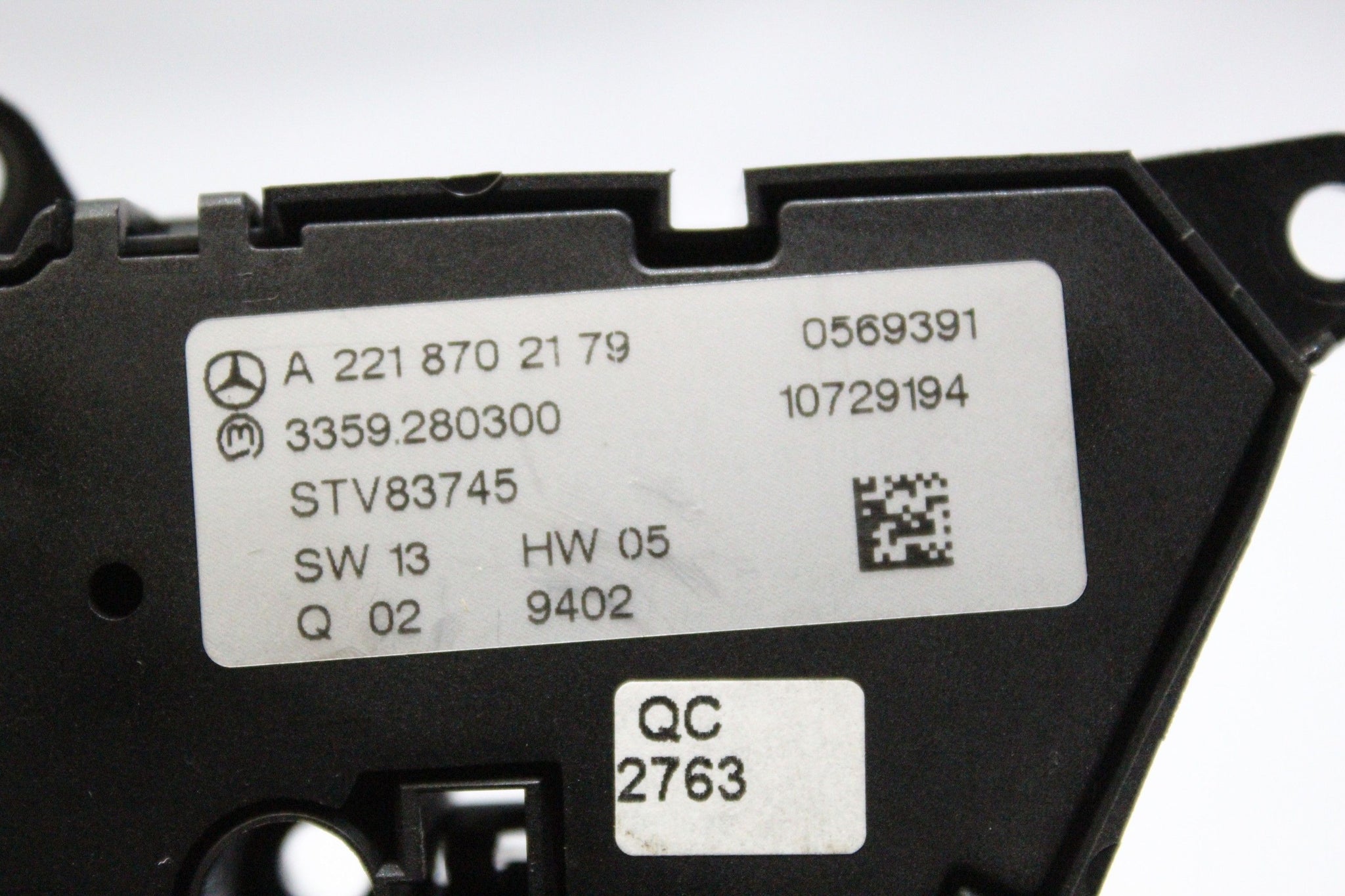 2009 MERCEDES S Class W221 Driver side Front Memory Seat Switch A2218702179
